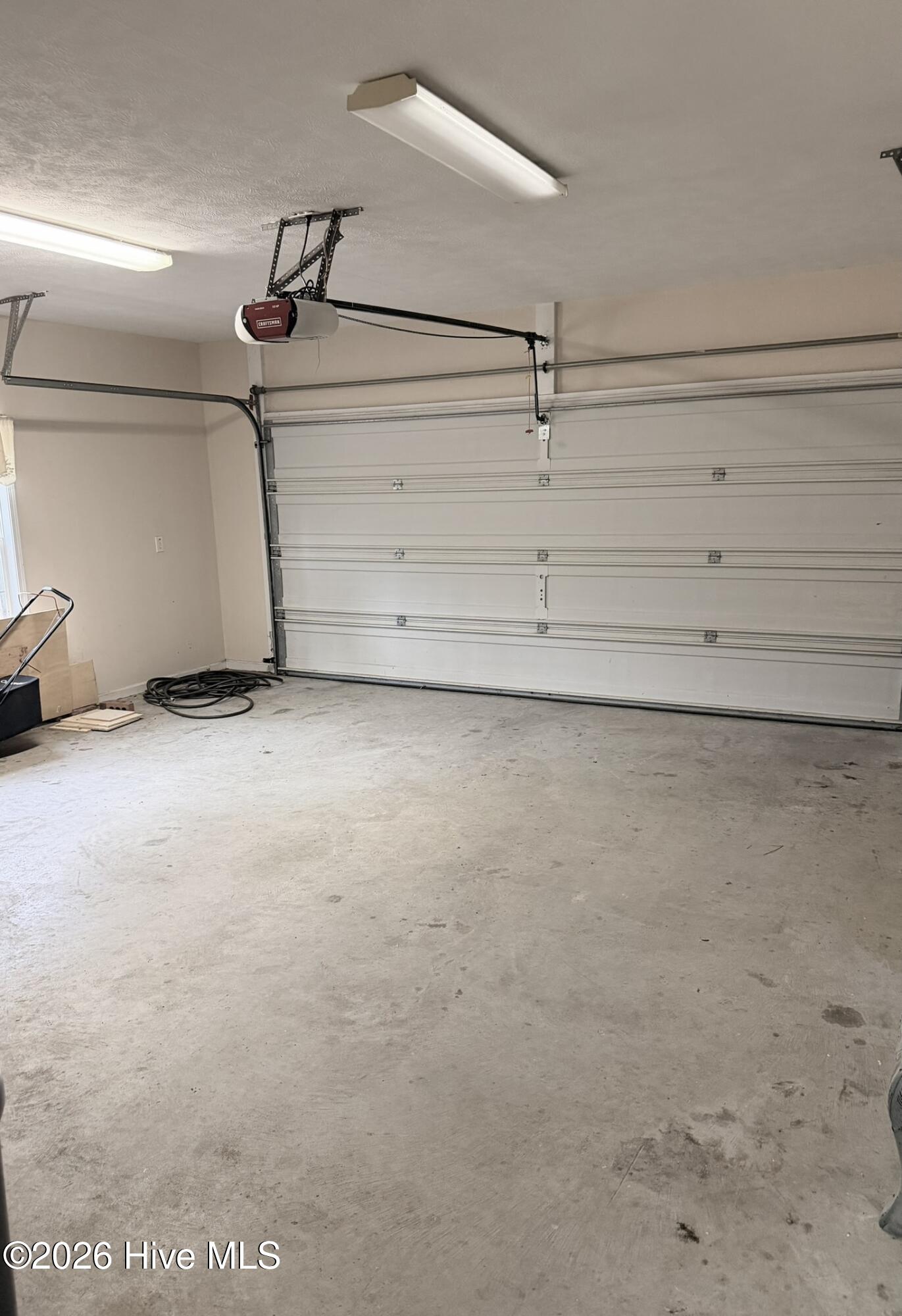 100552309 | Photo 30