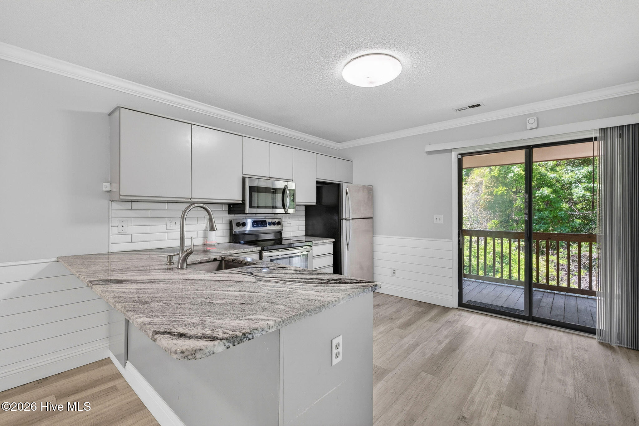 522SKerrAvenueUnit44-15