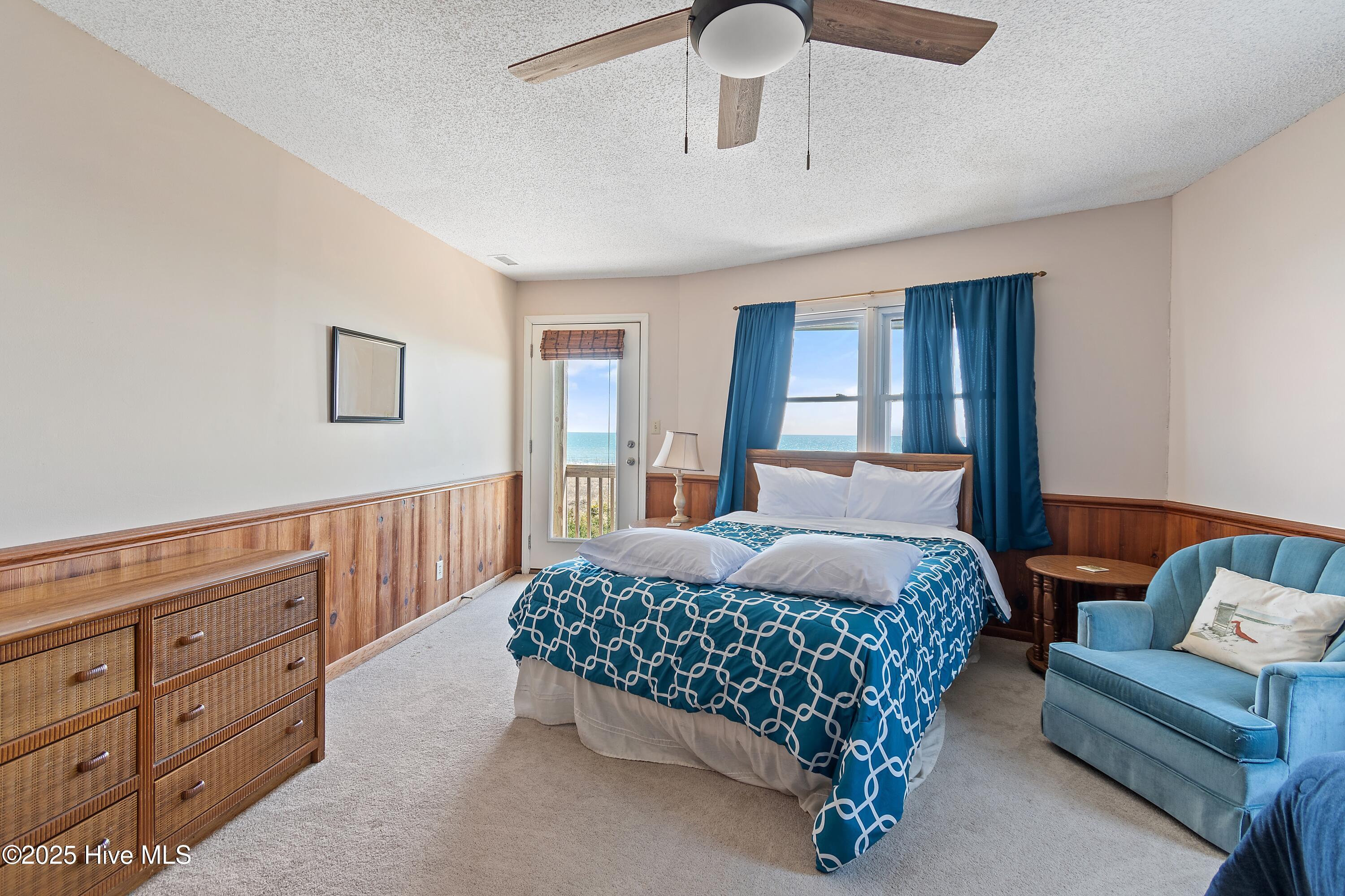 100497729 | Photo 36