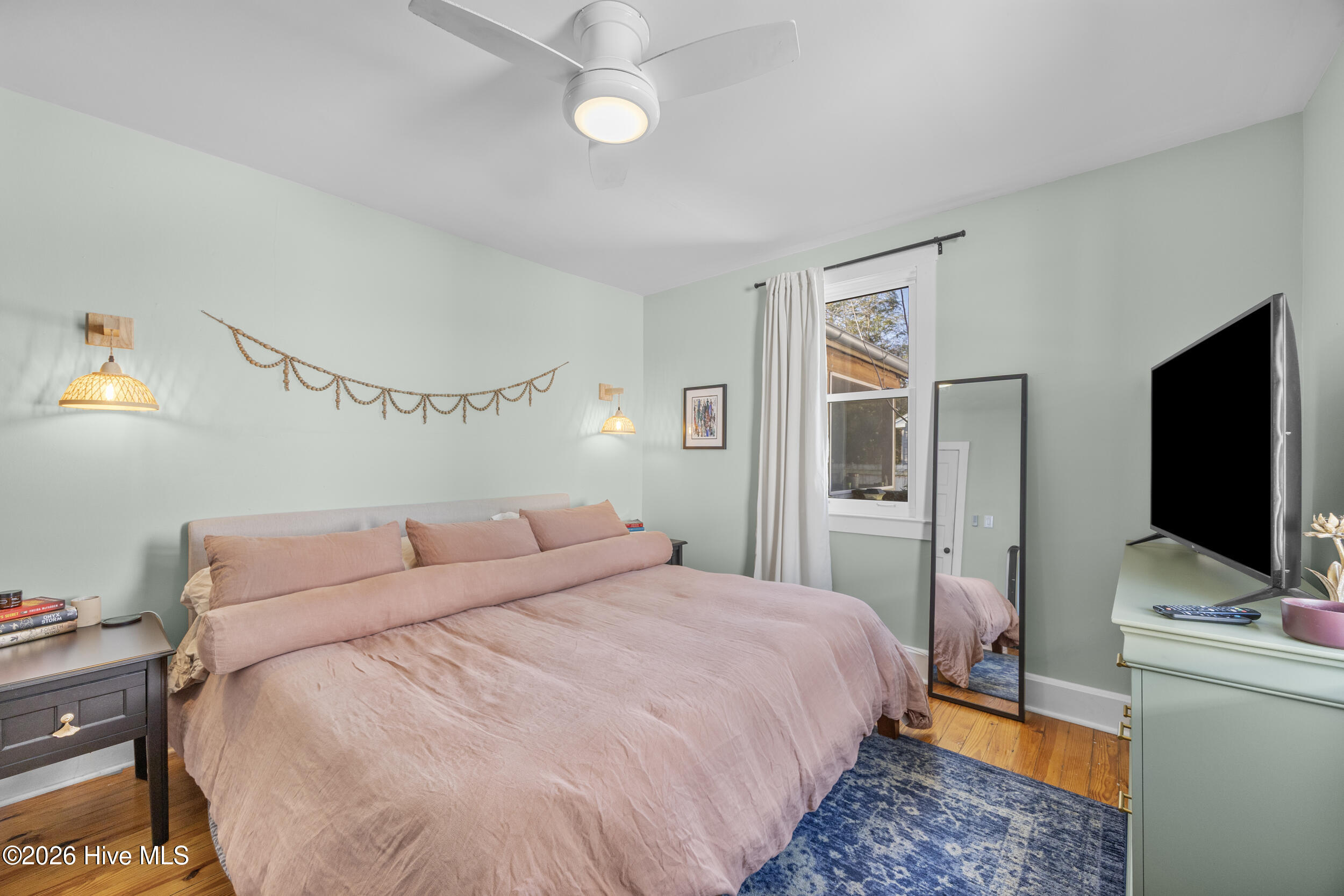 100552854 | Photo 25