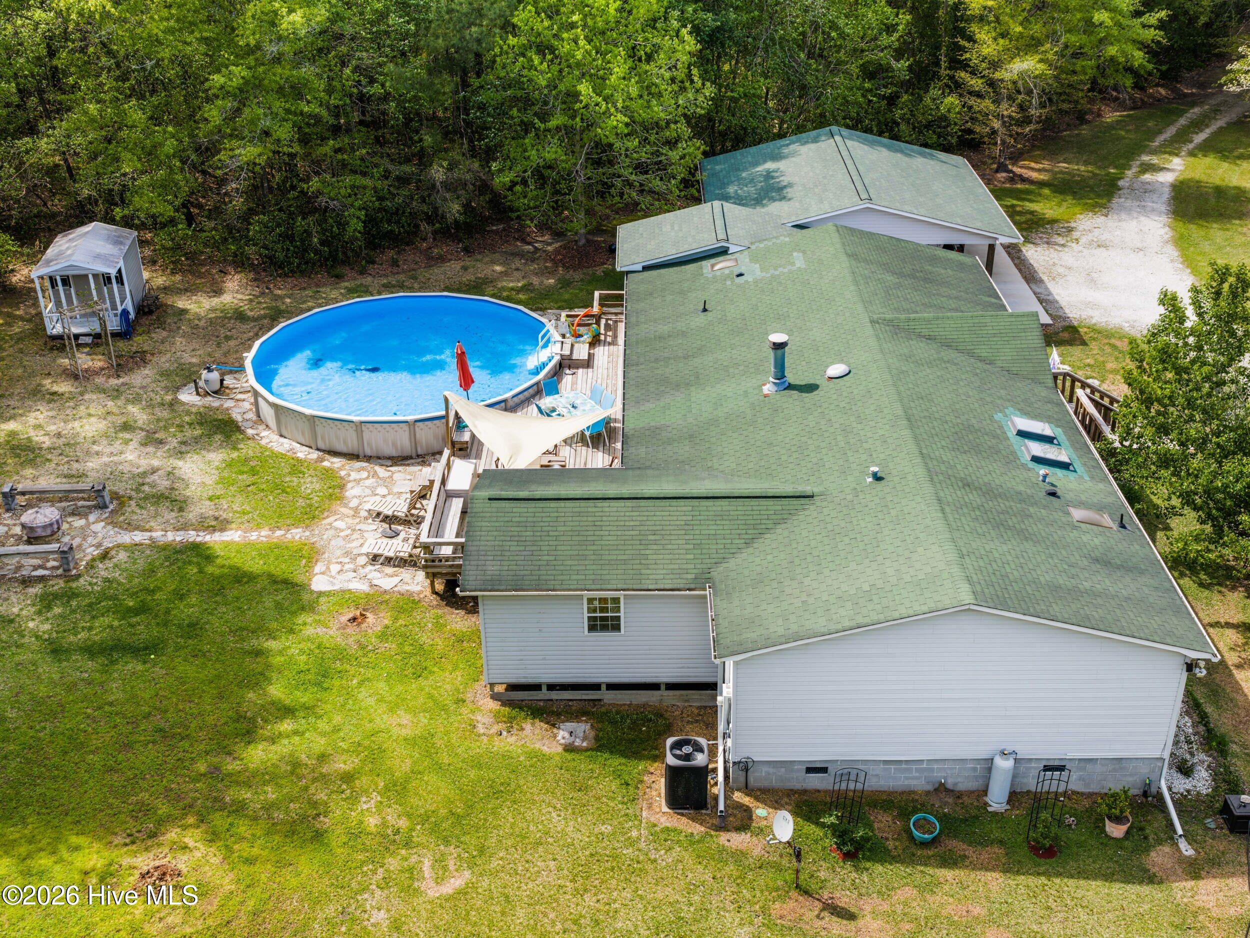 100566420 | Photo 91