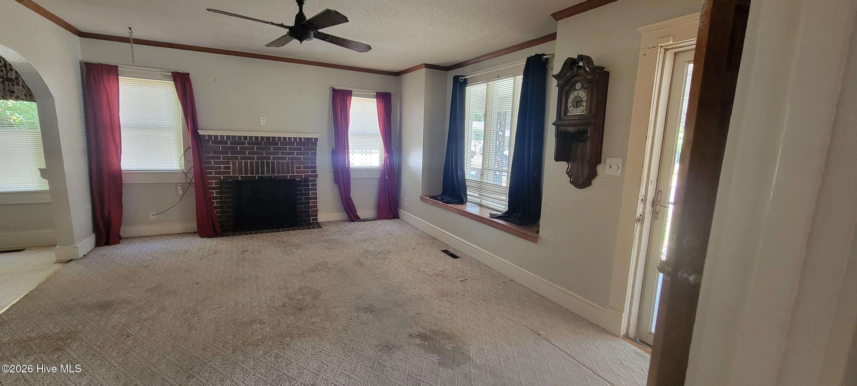 Exterior photo of 329 E 11th Street, Washington, NC 27889. MLS: 100582339