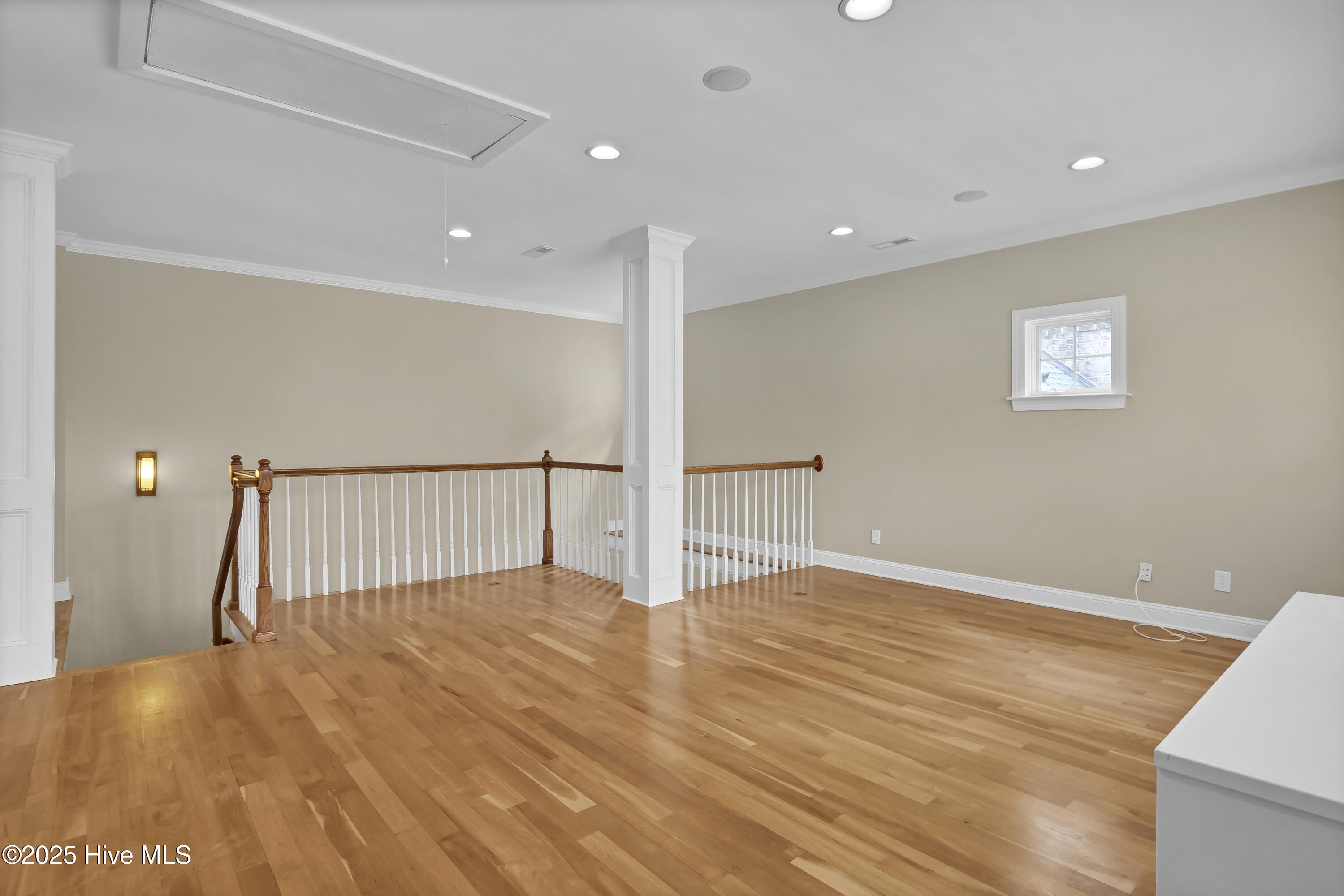 100552605 | Photo 62