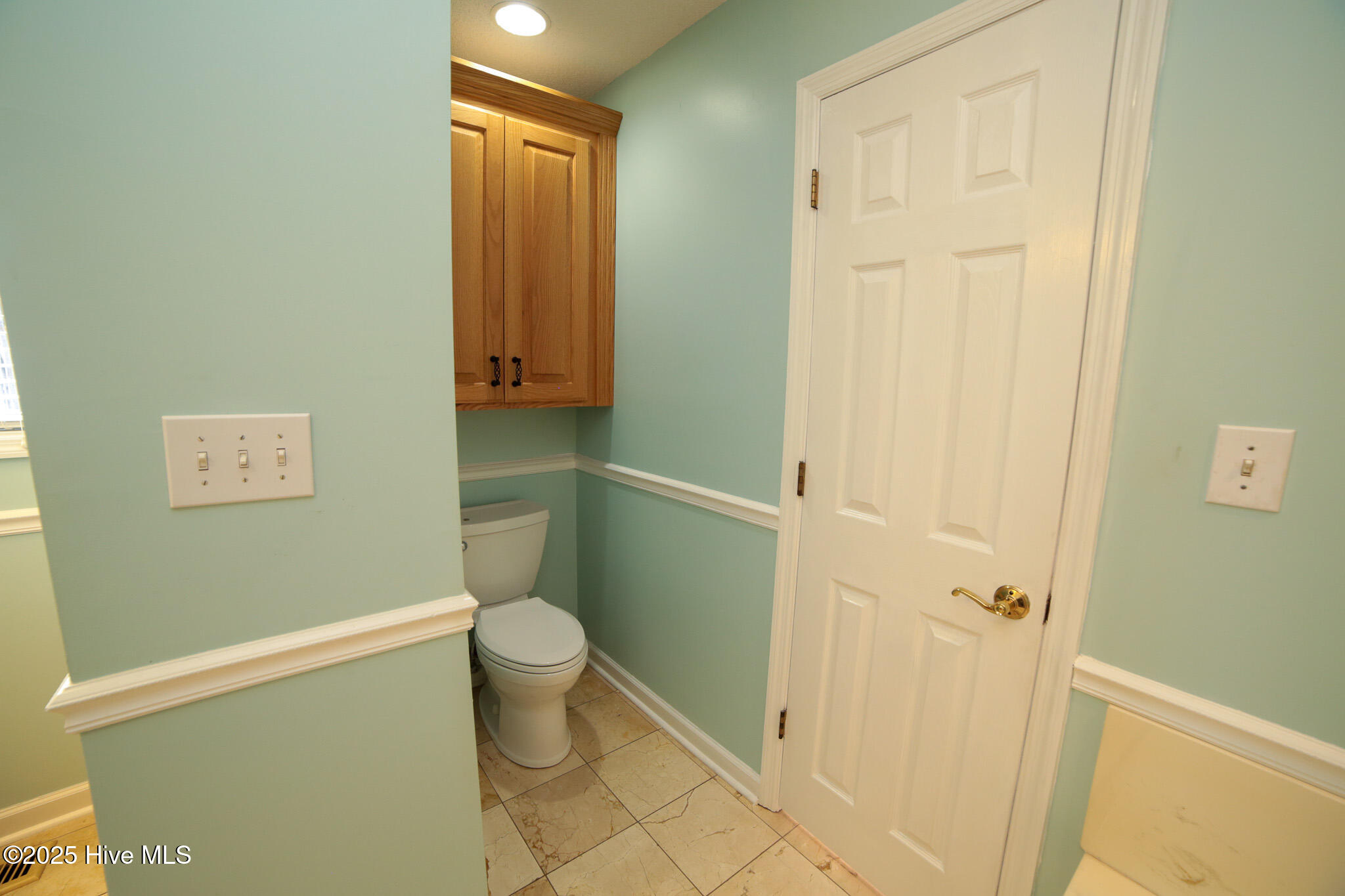 100546342 | Photo 76