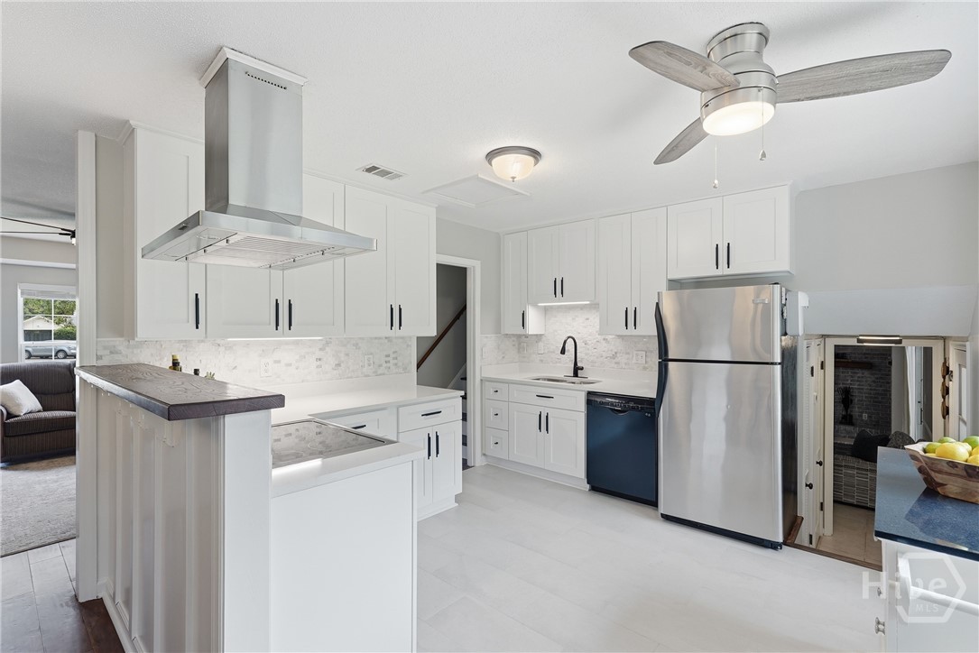 2nd image of 105 Montford Ct, Savannah, GA 31410 | MLS# SA361129