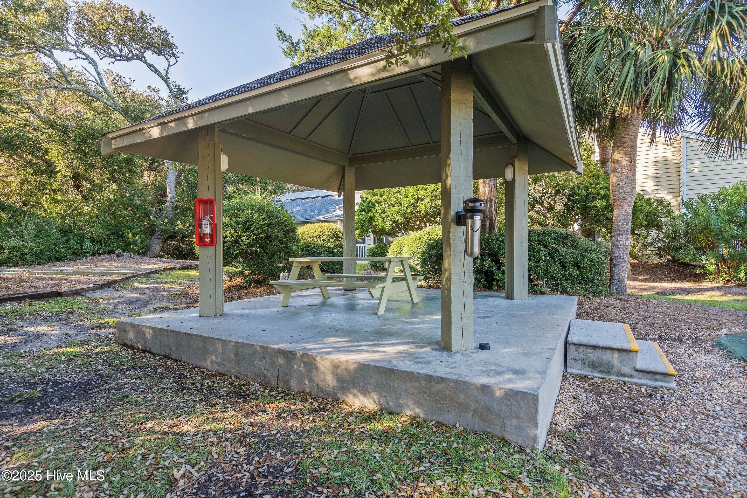 100532800 | Photo 62