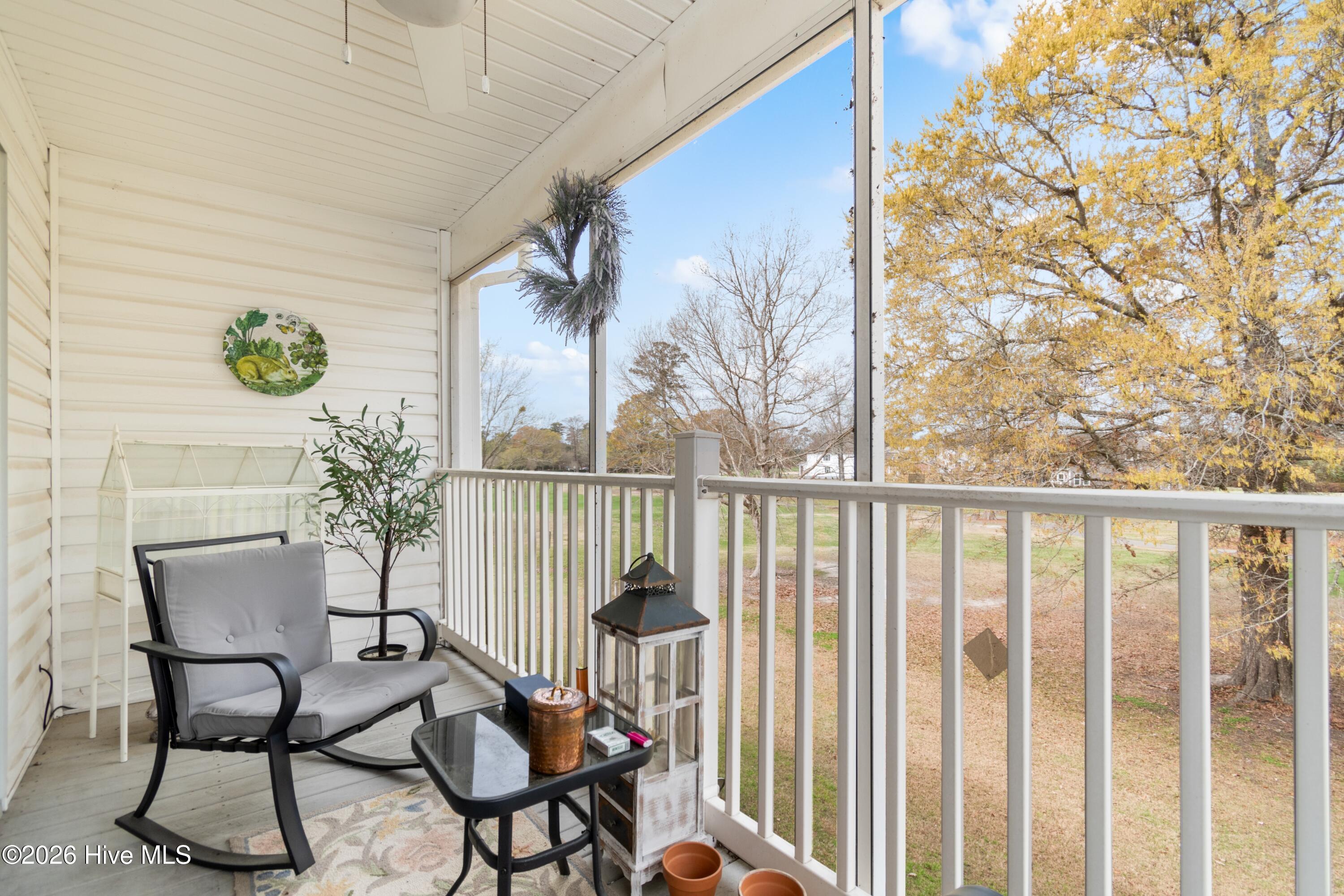 100560403 | Photo 13