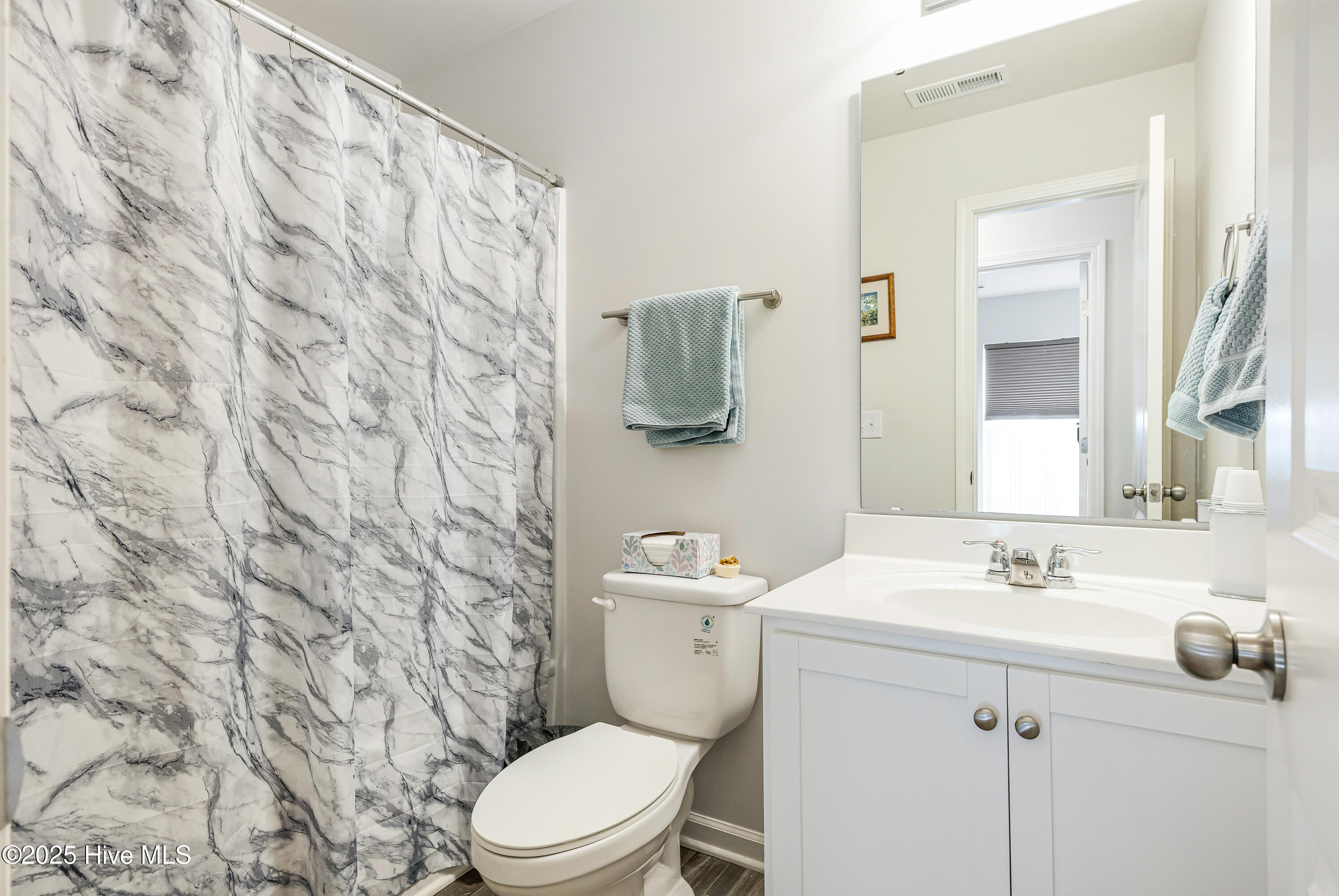 100537906 | Photo 23