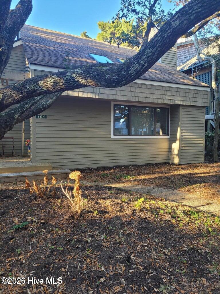 100549225 | Photo 44