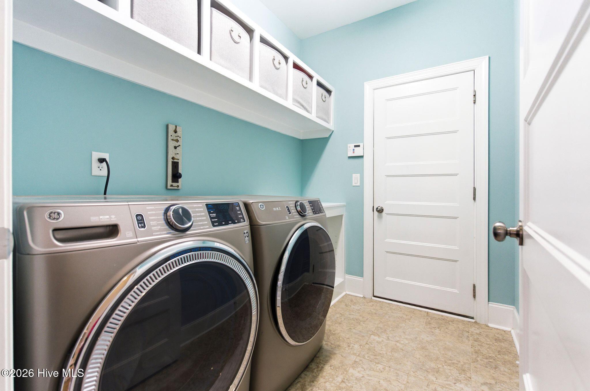 100564498 | Photo 23