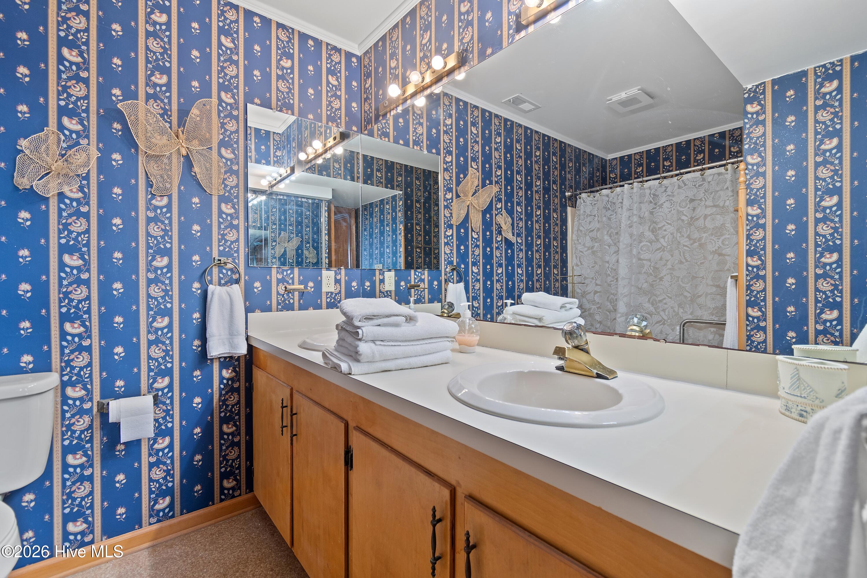 1099 Ocean Boulevard W, Holden Beach, NC, 28462