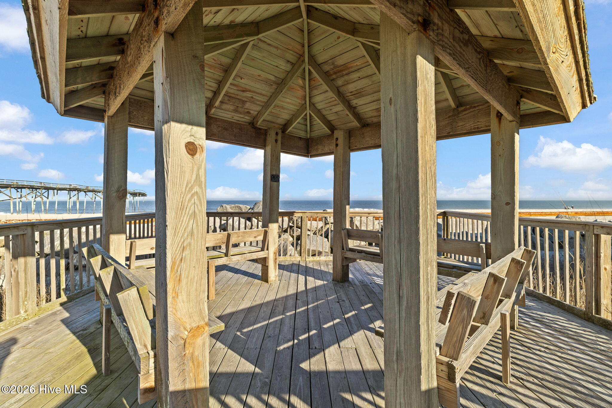 100558959 | Photo 38