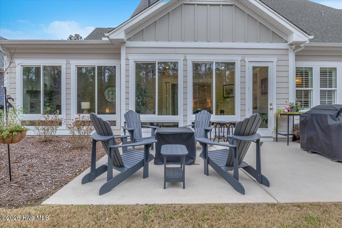 100558709 | Photo 77