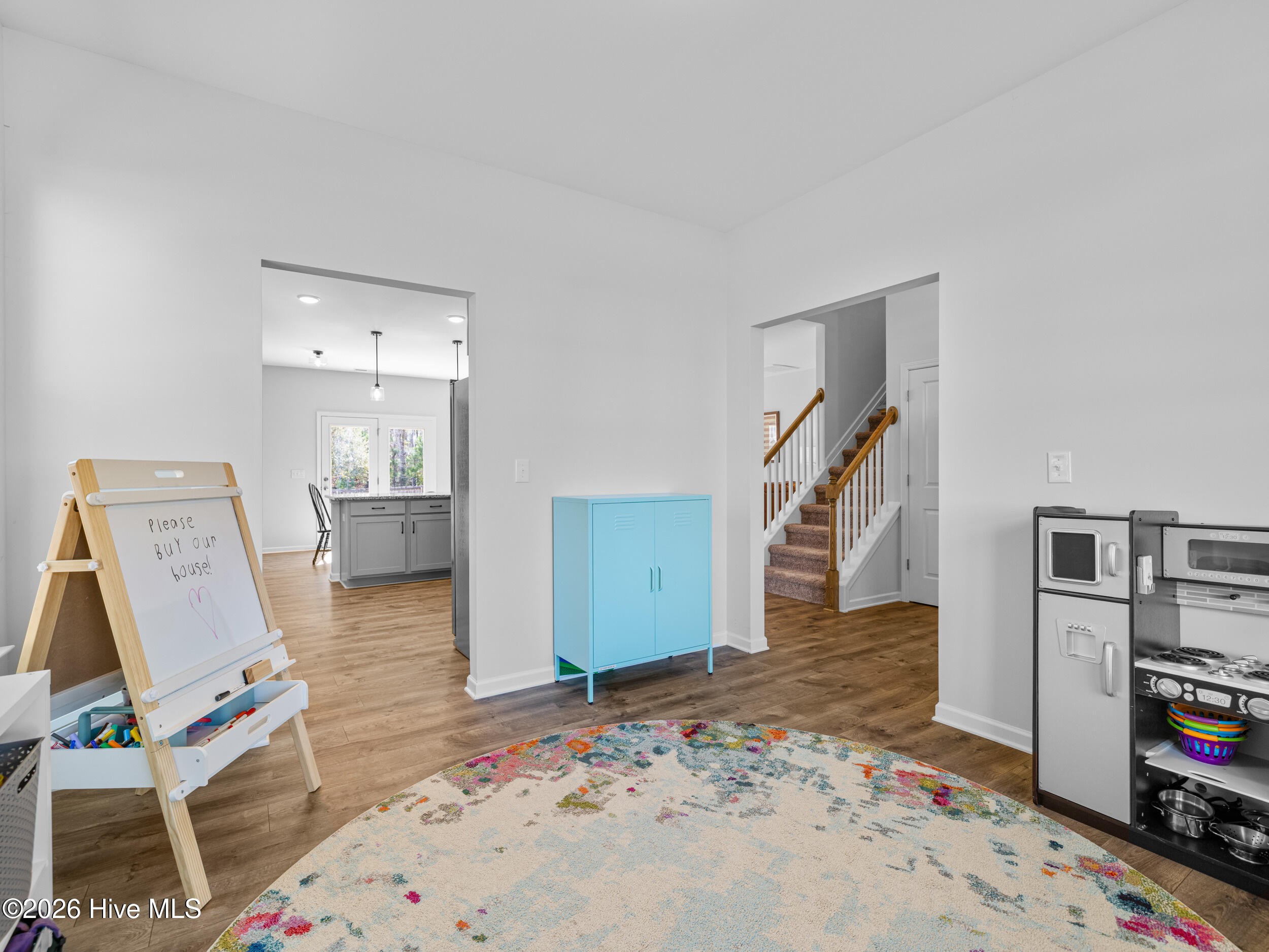 100557695 | Photo 36