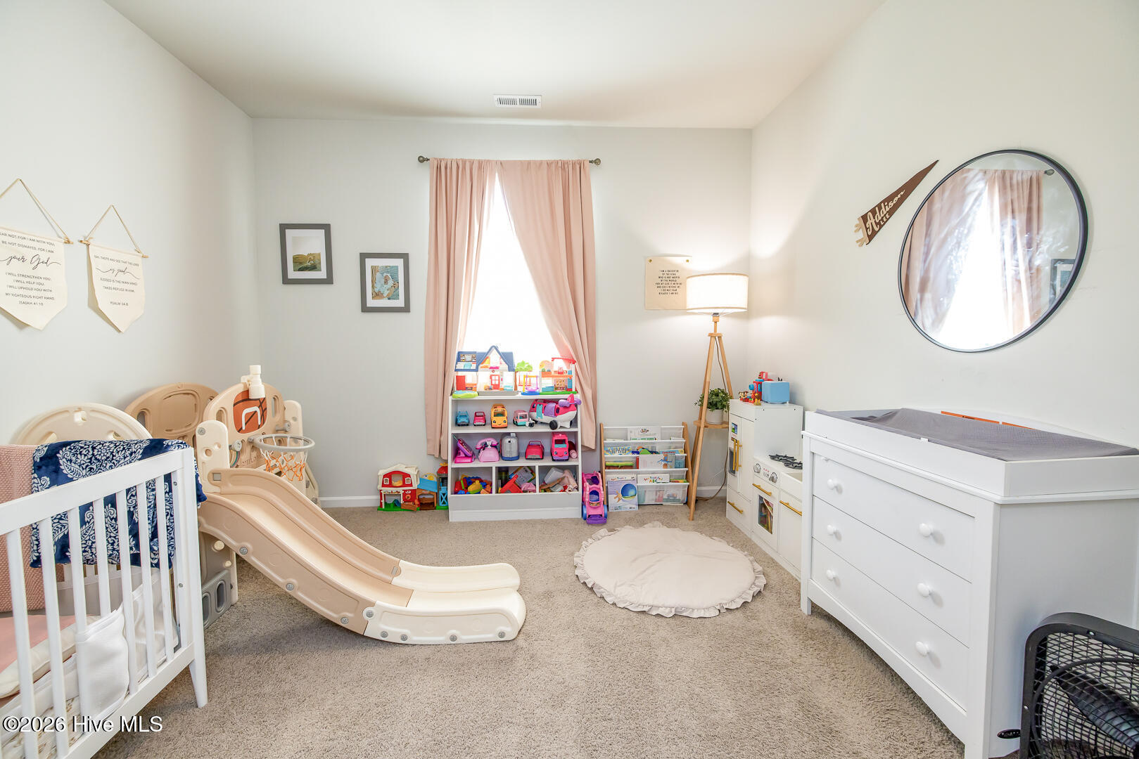 100560328 | Photo 17