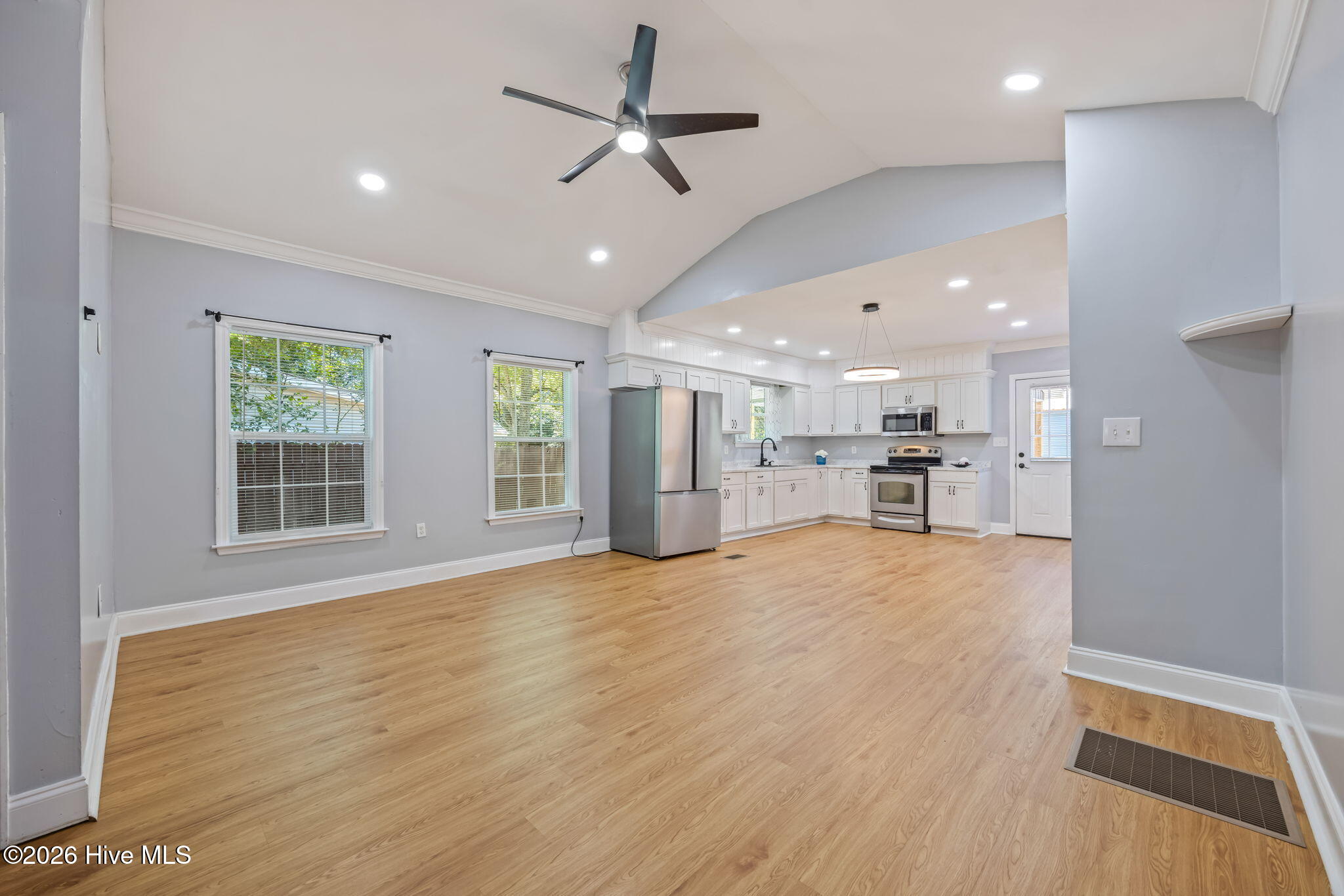 23-web-or-mls-1917 Haynie Drive-29