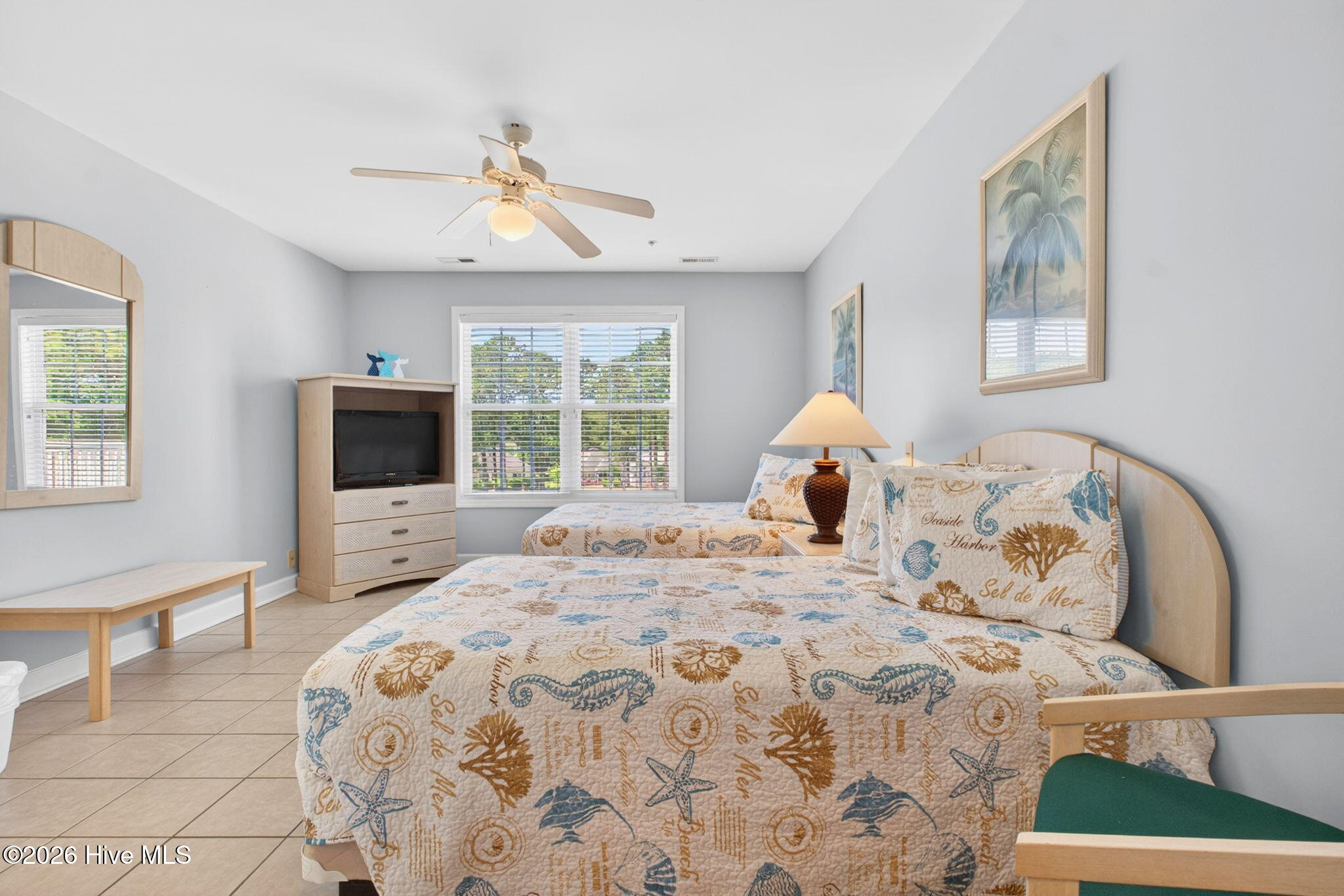 100569231 | Photo 16