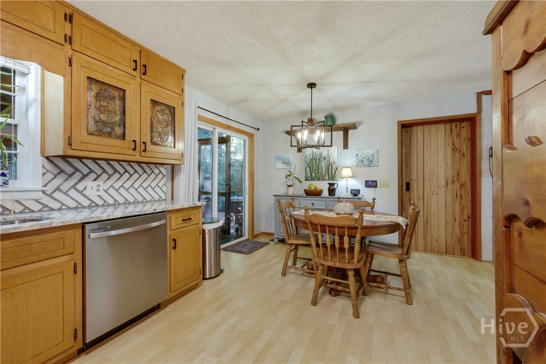 3383 Wolf Drive