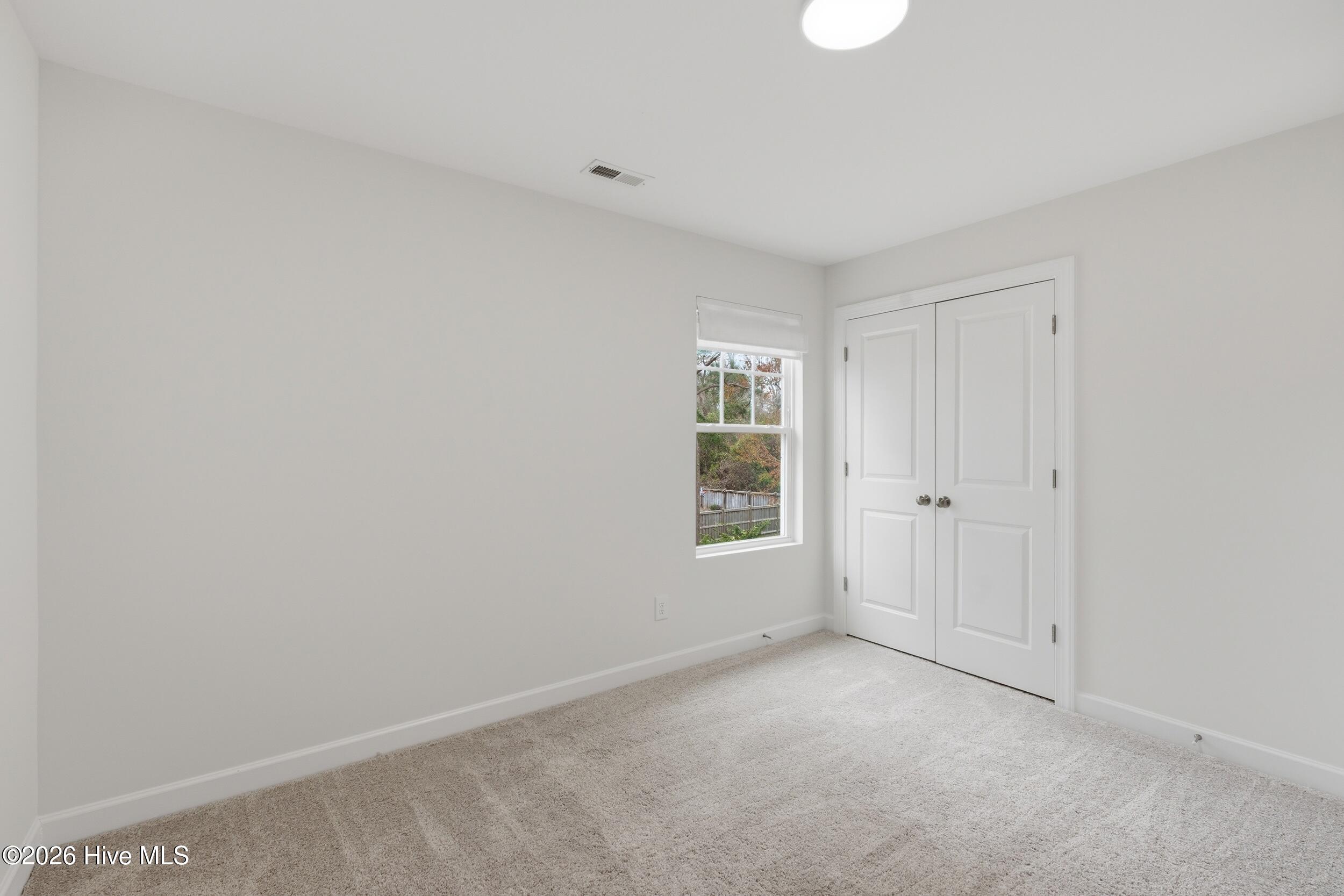 100559477 | Photo 33