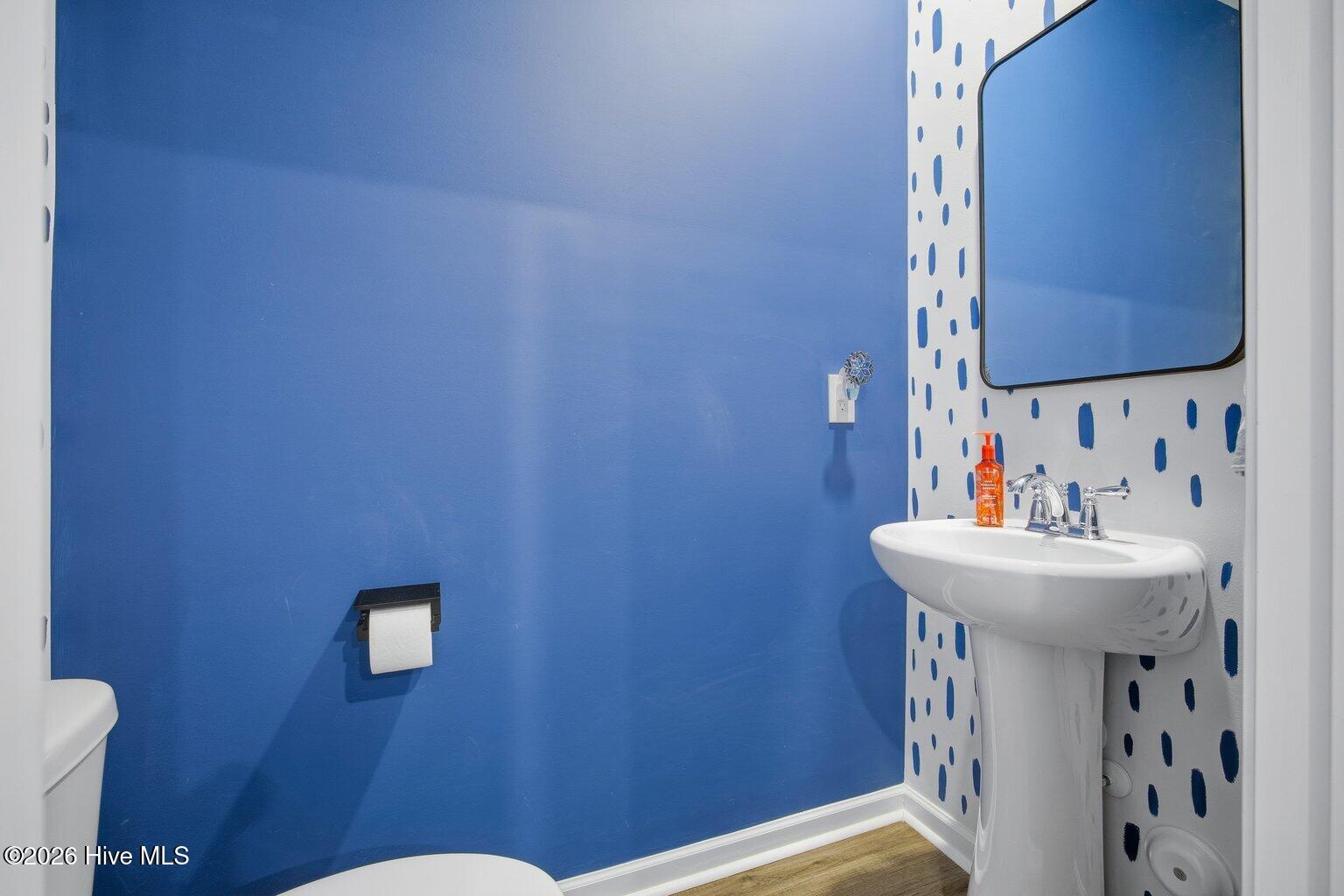 100548049 | Photo 19