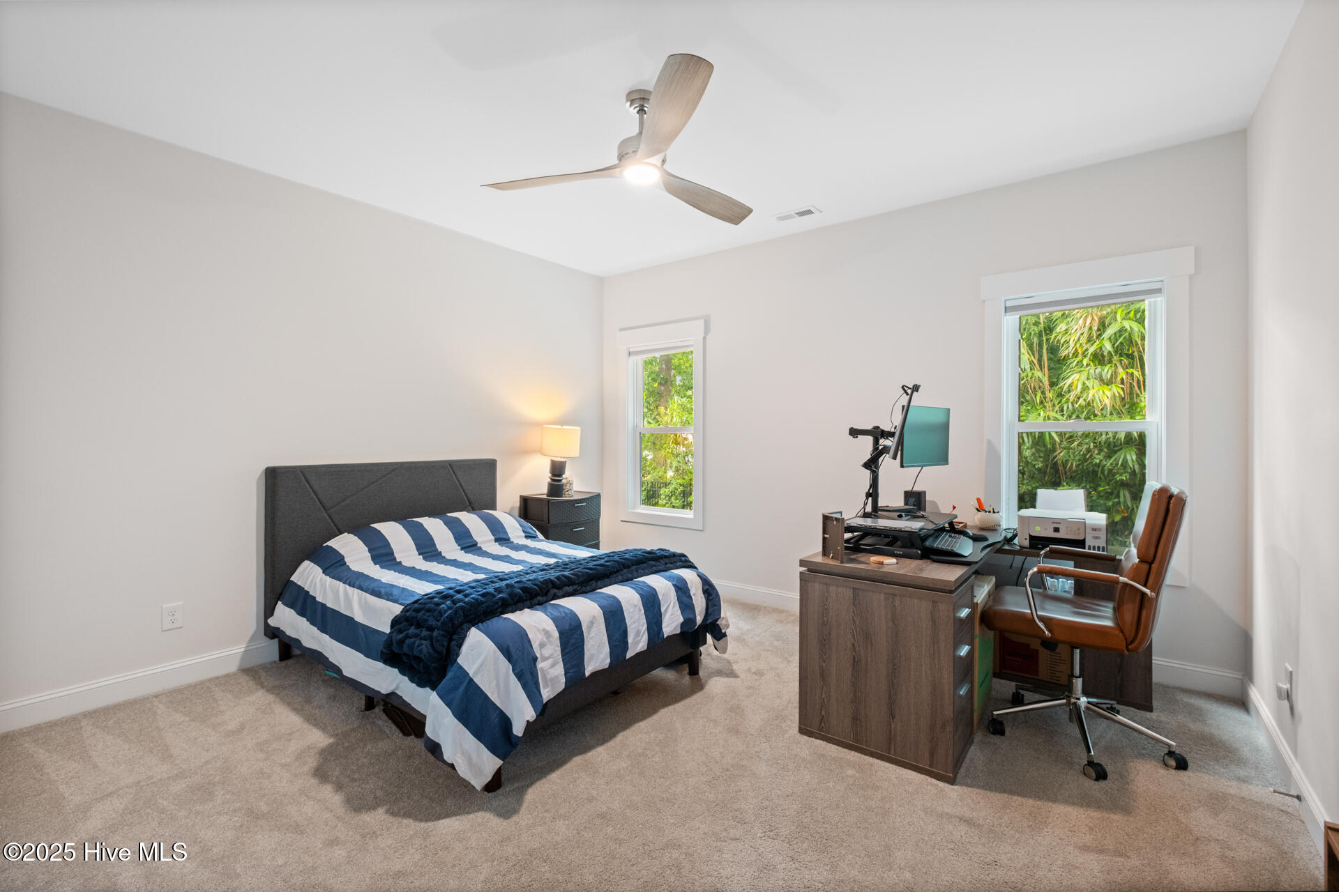 100554078 | Photo 34