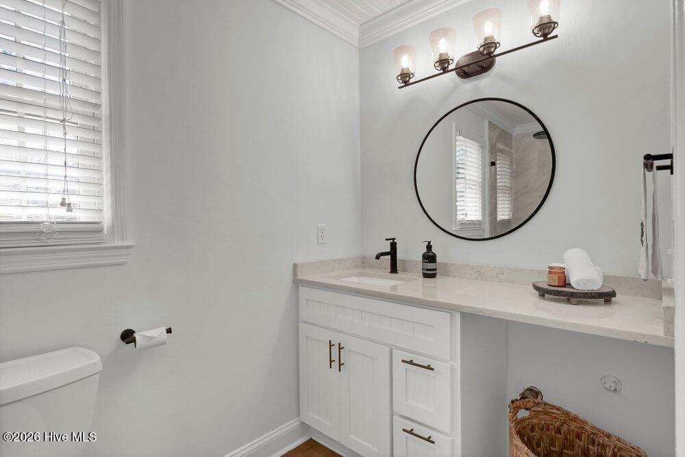 100562479 | Photo 30