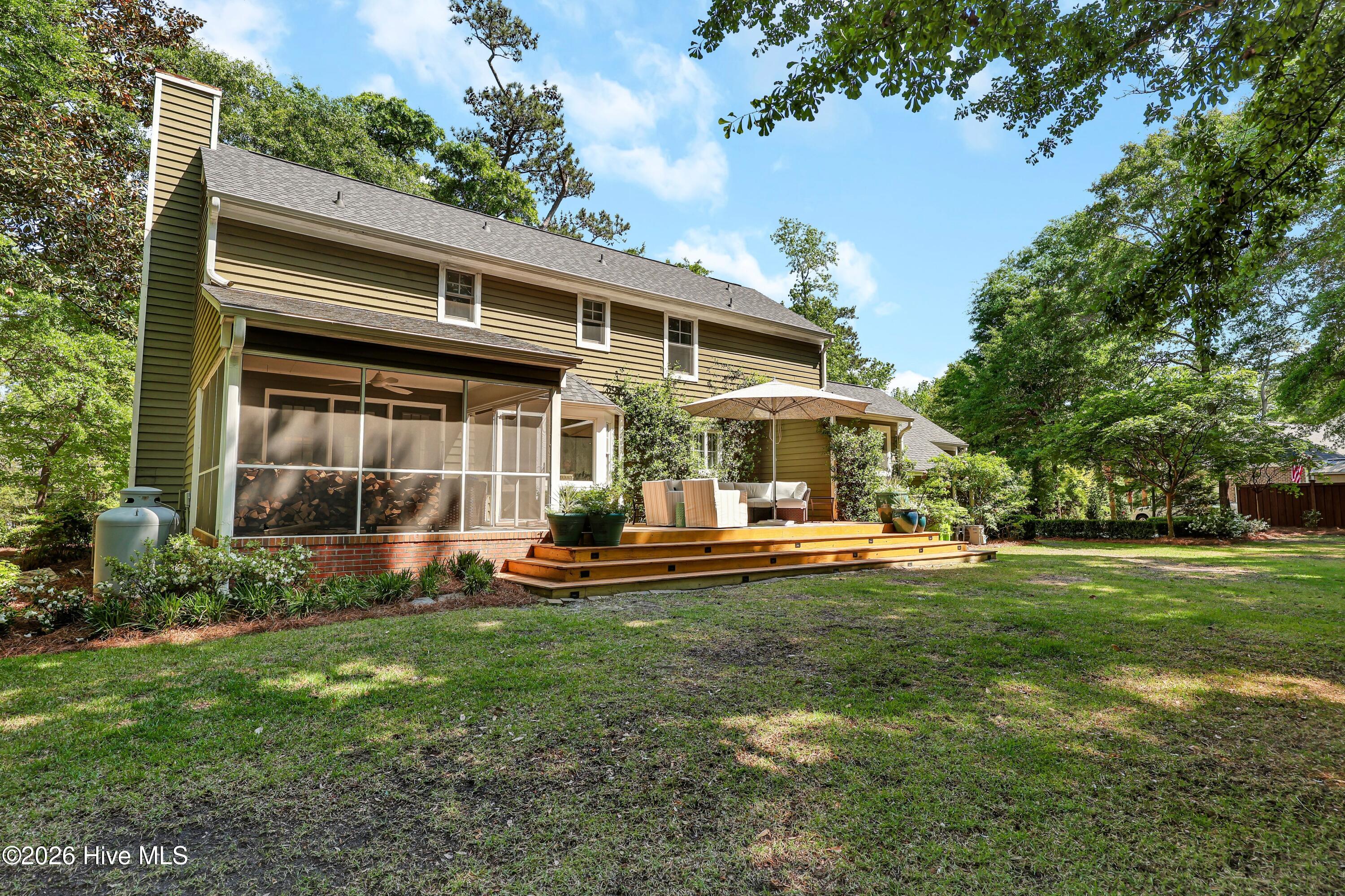 100569392 | Photo 42