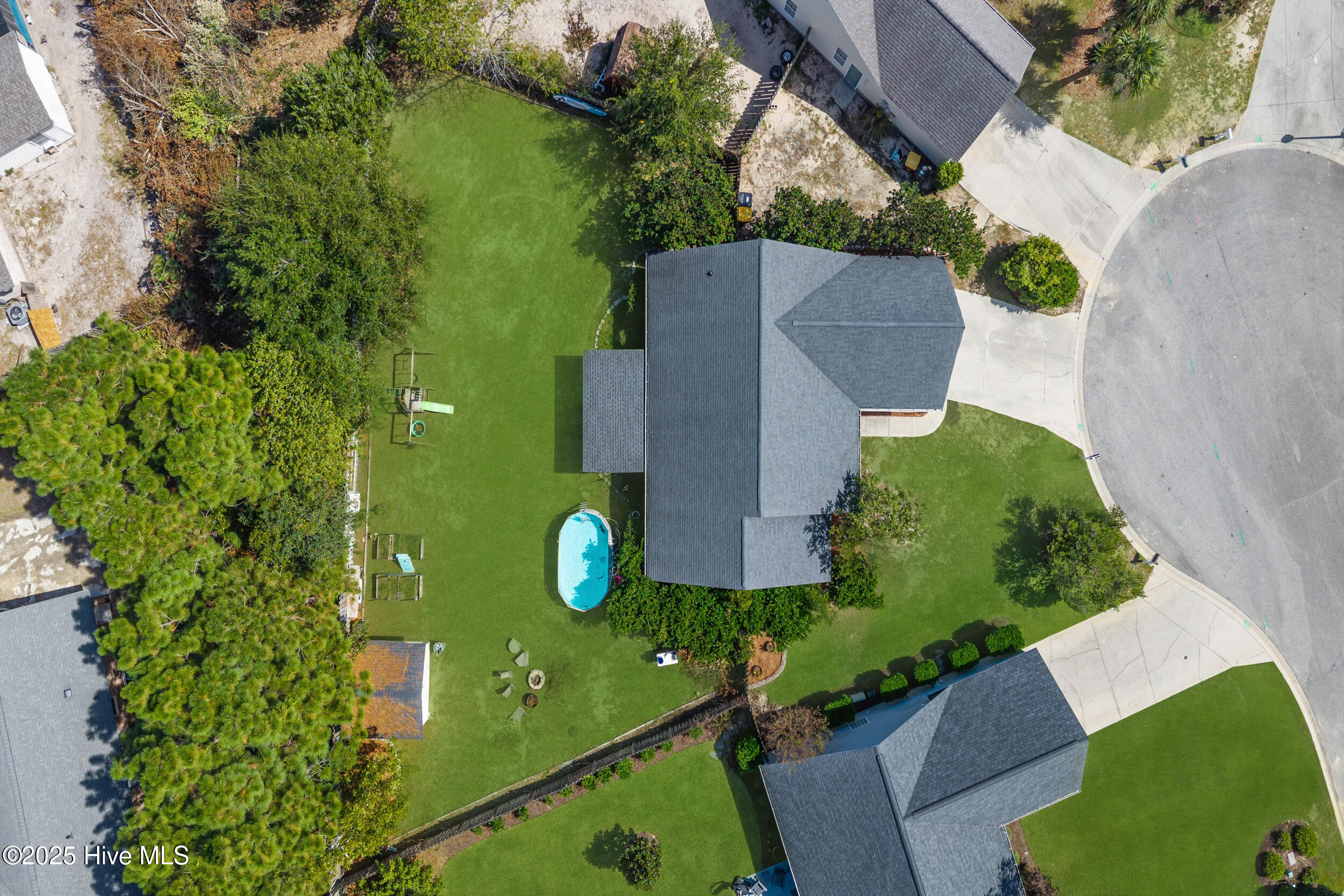 100539988 | Photo 36