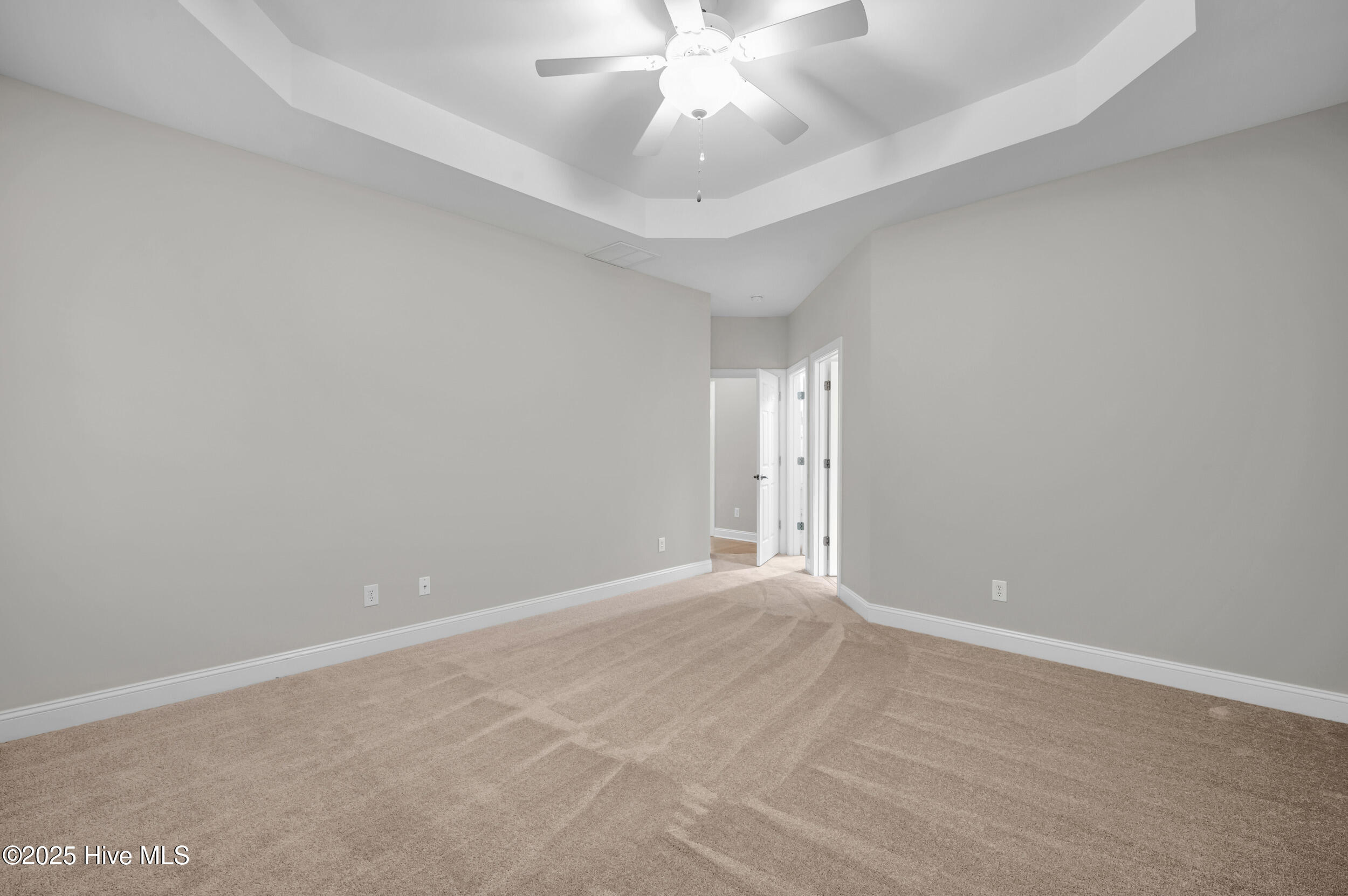 100539518 | Photo 26