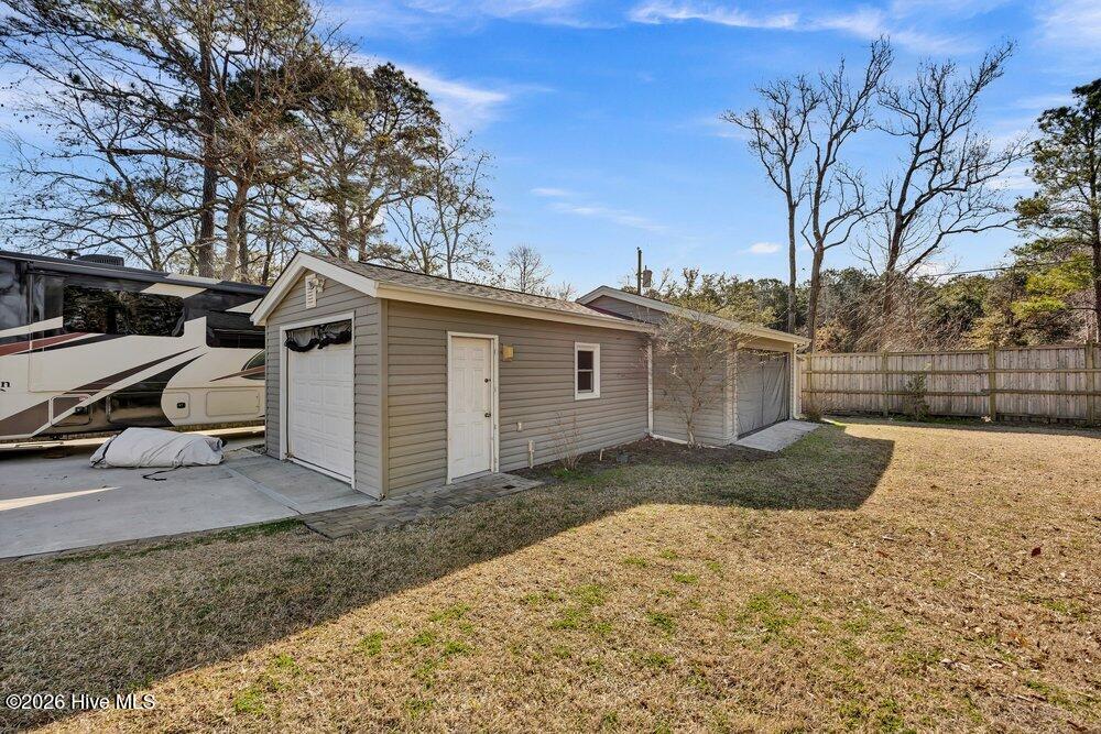 100551838 | Photo 31