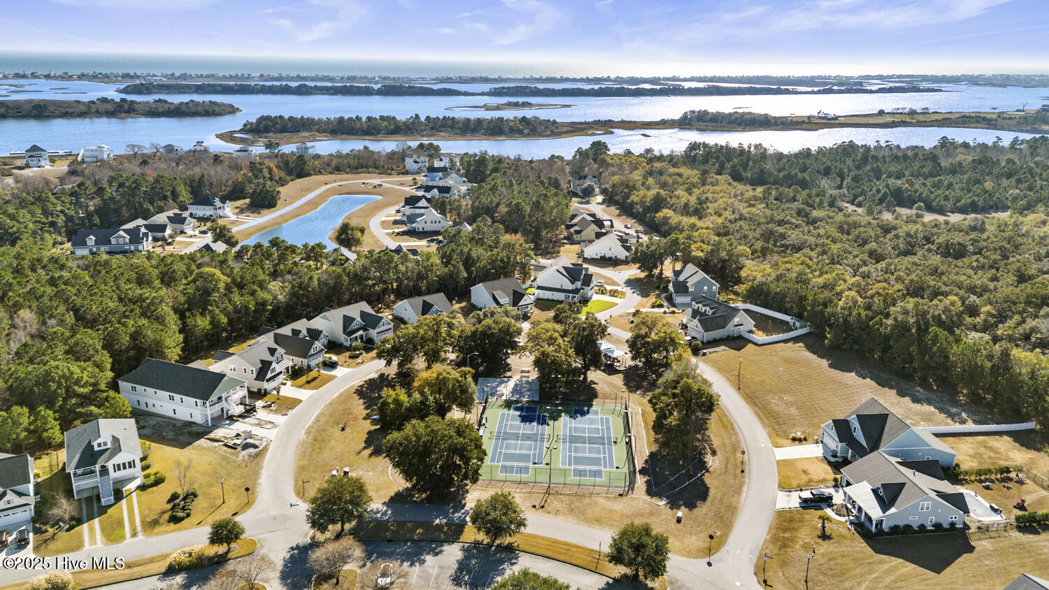 100545197 | Photo 83