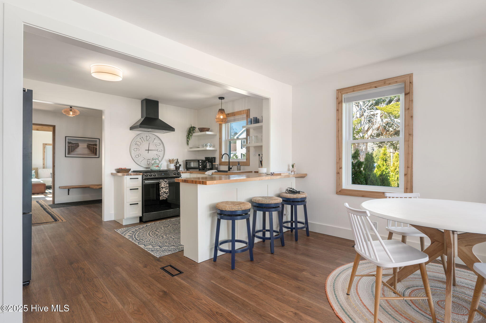 Homes for sale in Aydlett, NC | 292 Narrow Shore Rd, Aydlett, NC 27916 | MLS# 100534573