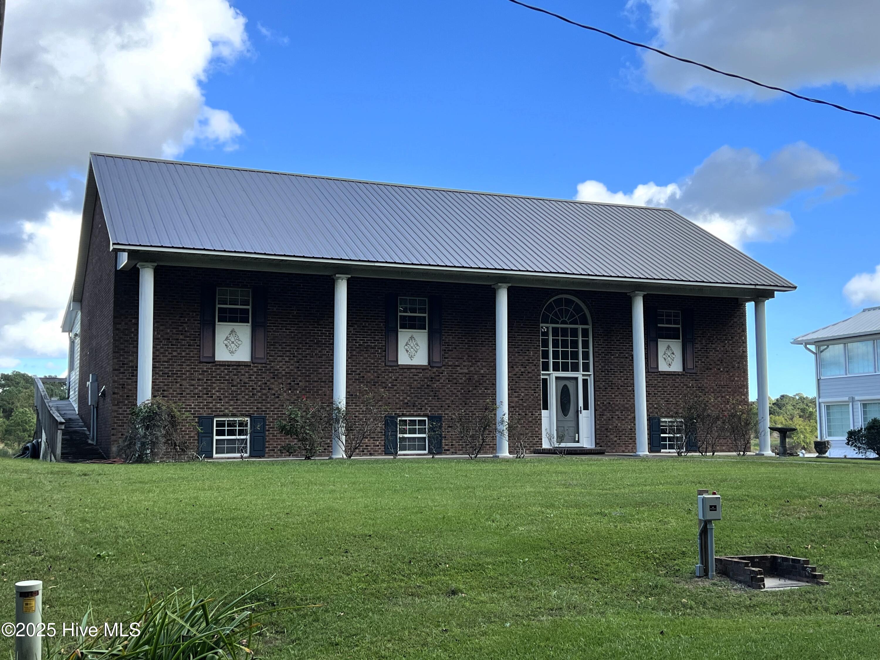 Homes for sale in Newport, NC | 888 Sea Gate Dr, Newport, NC 28570 | MLS# 100530986