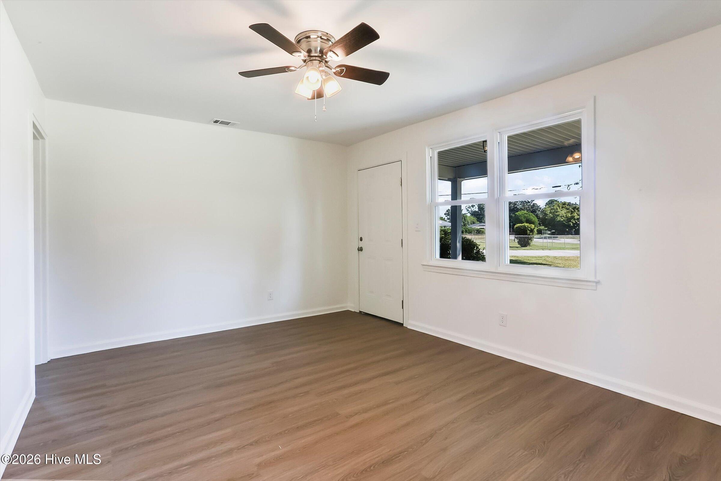 Photo 4 of Single family home for sale at 1302 Wallace St, Augusta, GA 30901 | MLS# 100604594 | Listing updated on 2026-09-18