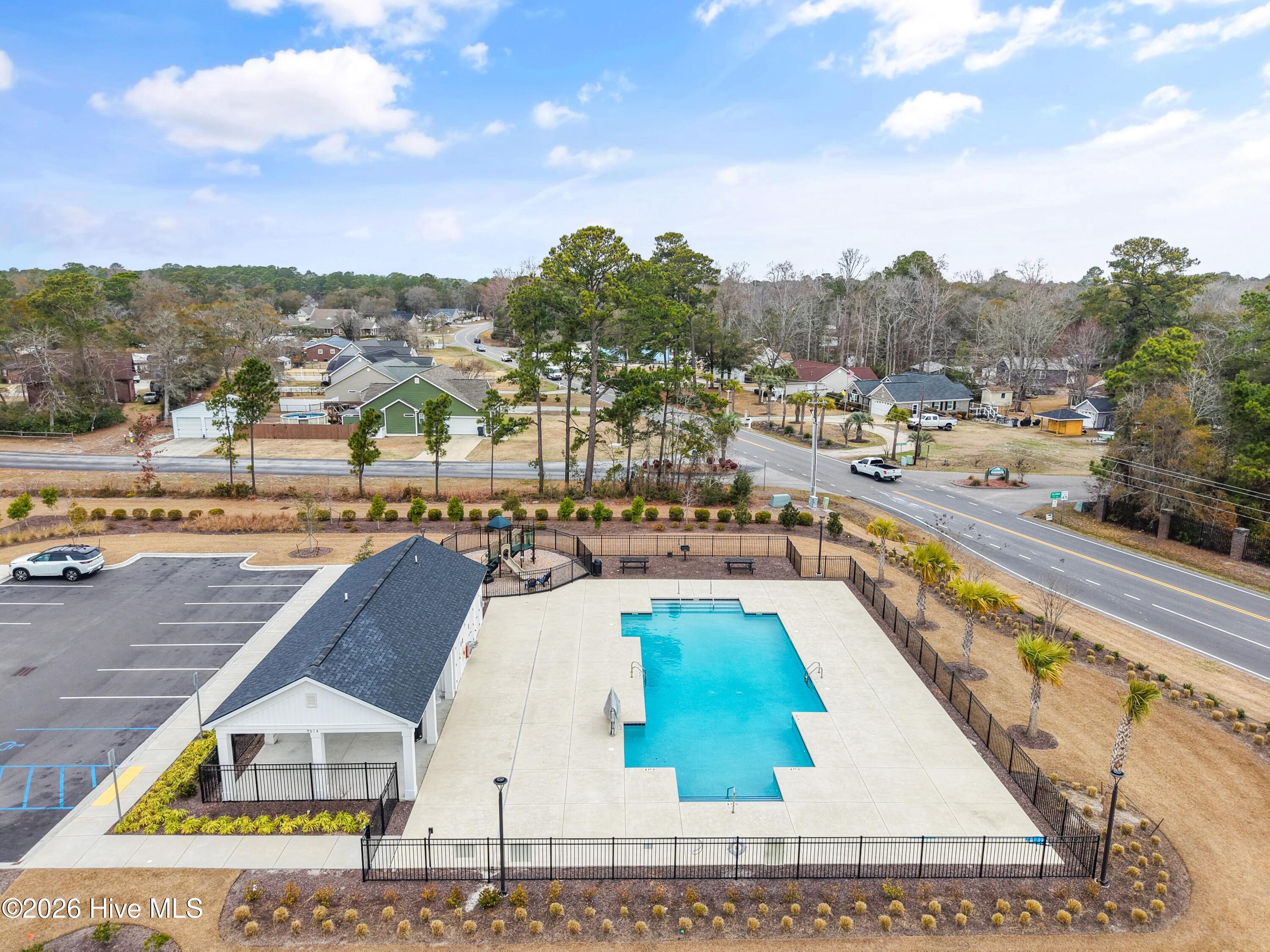 100555665 | Photo 41