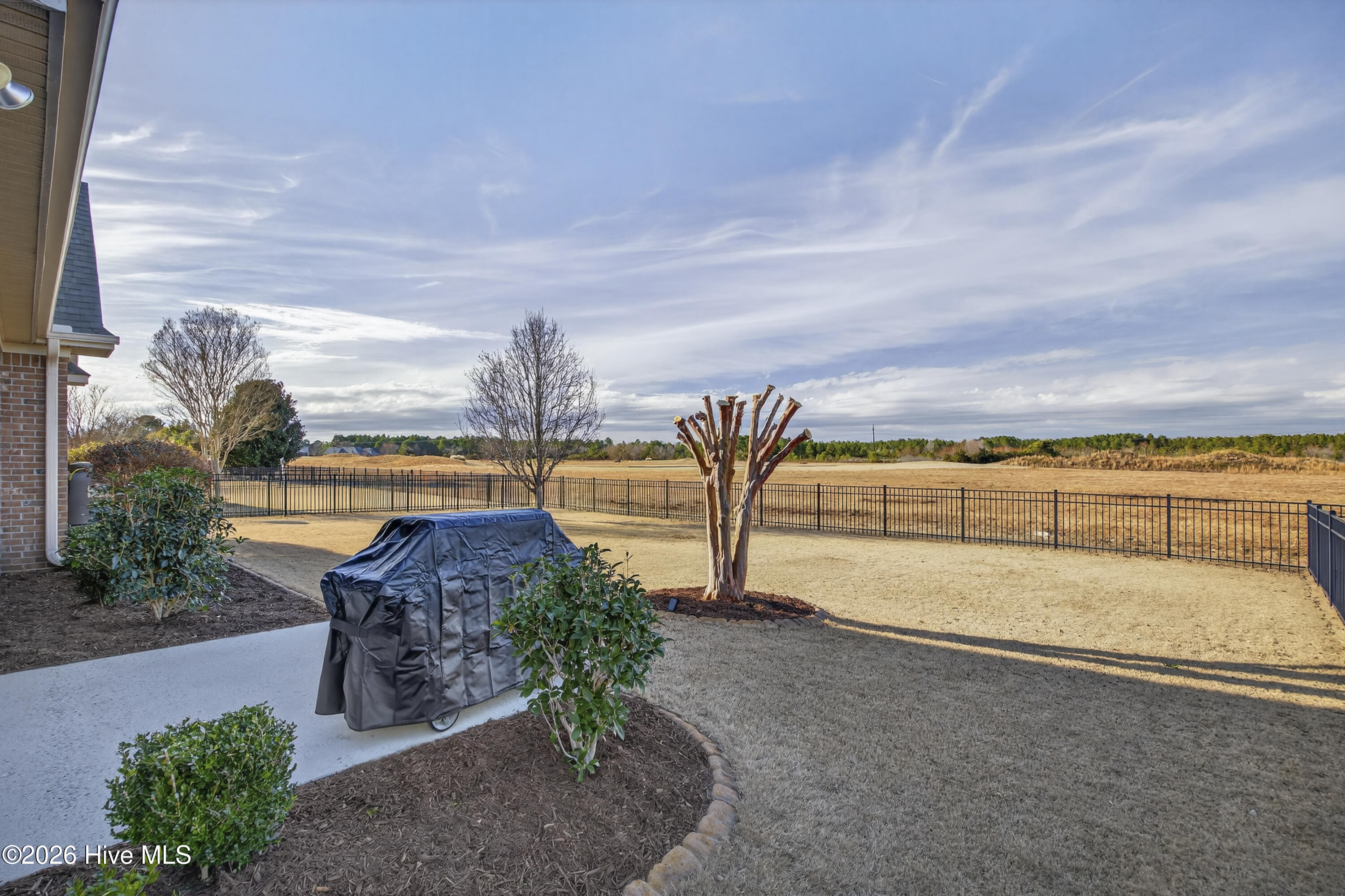 100550838 | Photo 45