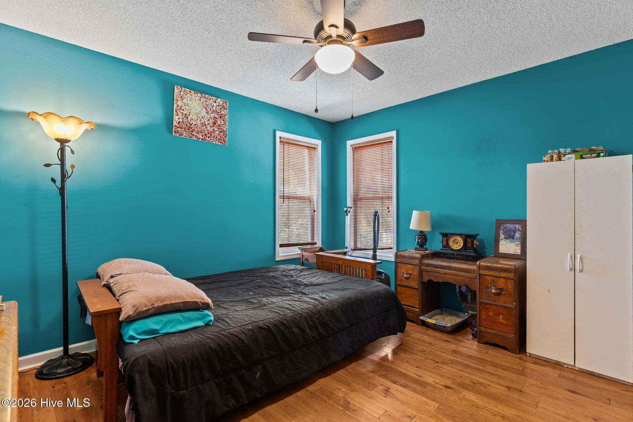 100564458 | Photo 38