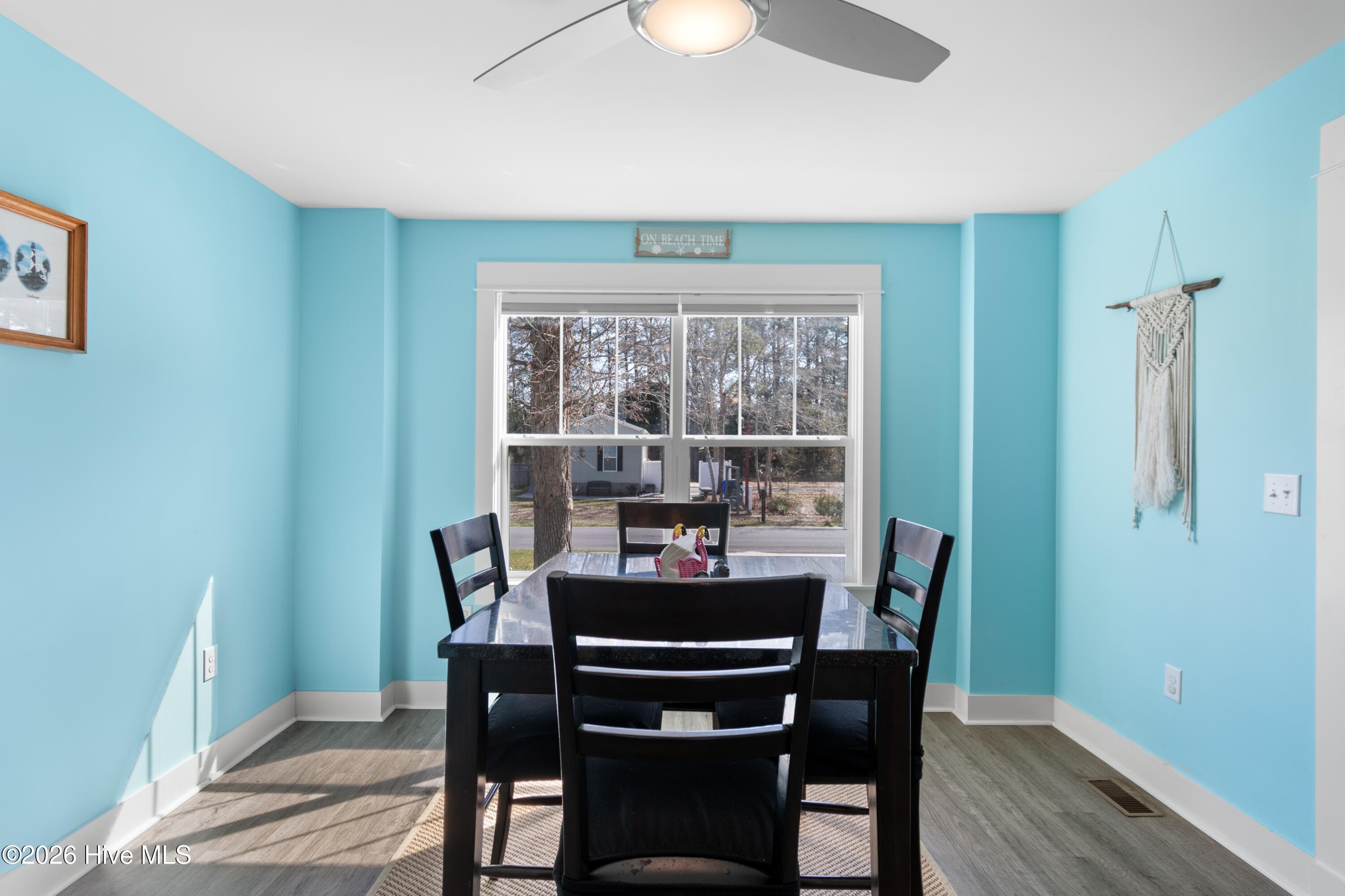 100558691 | Photo 15