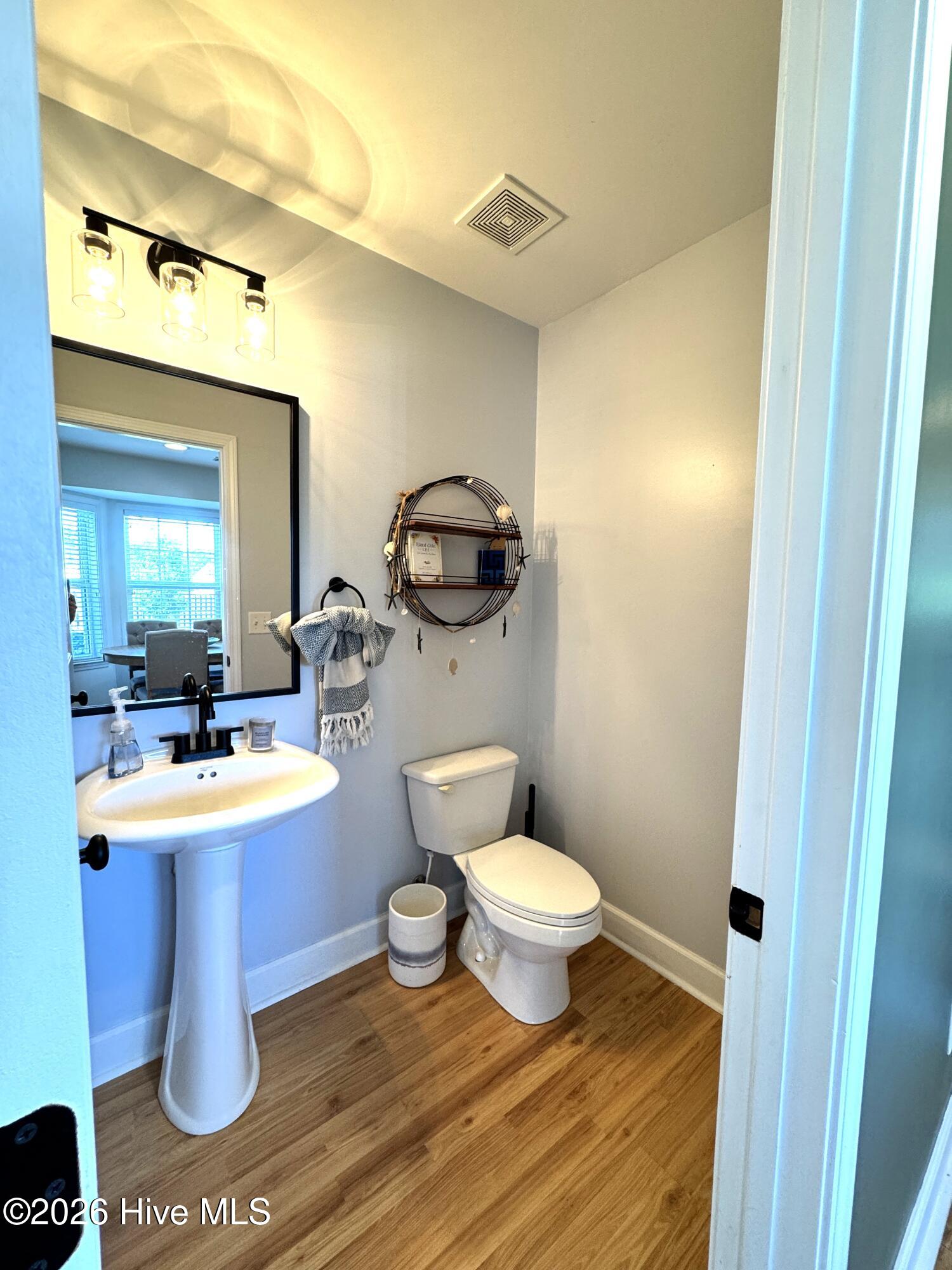 100570620 | Photo 14