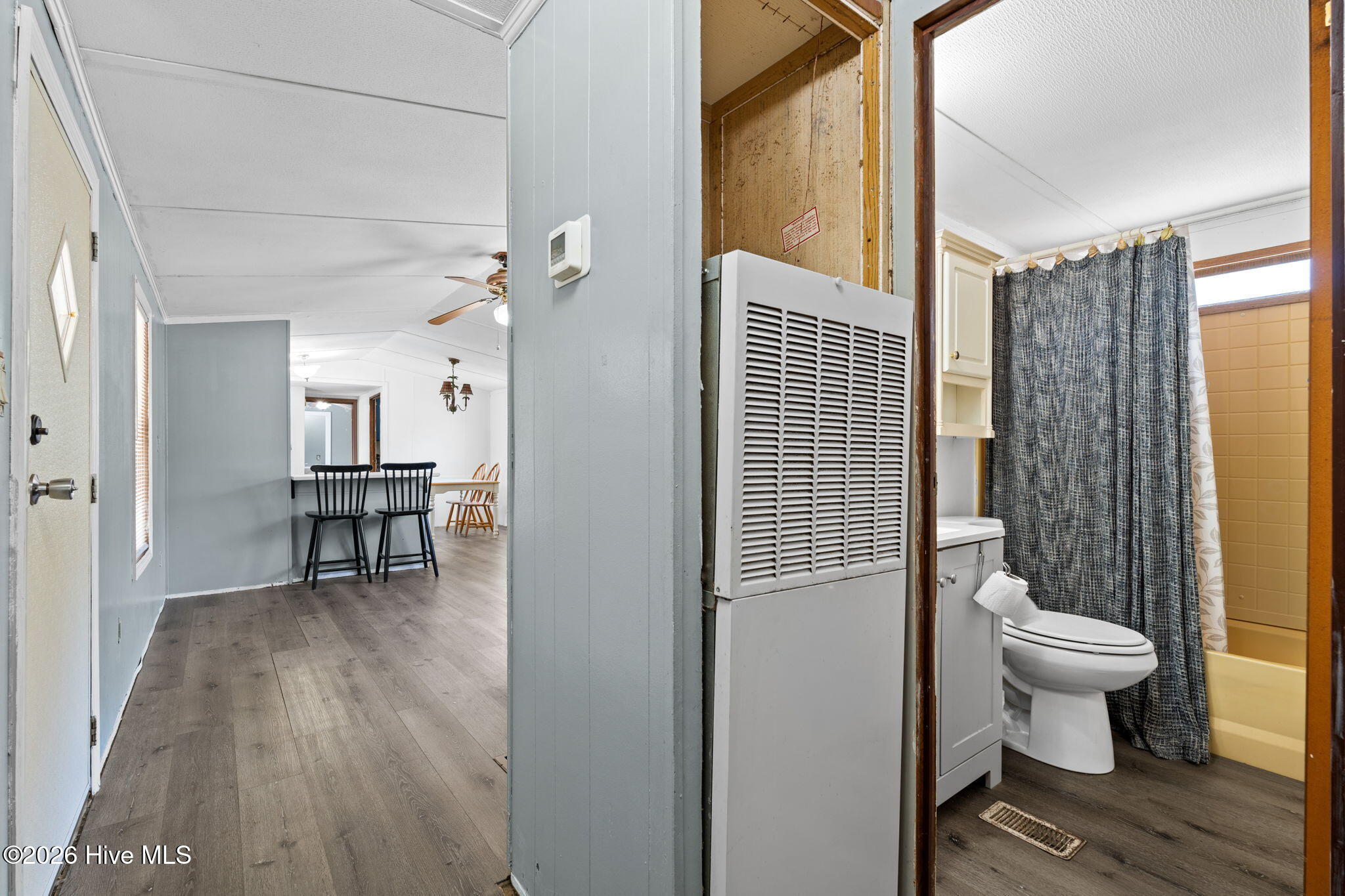 100564751 | Photo 16