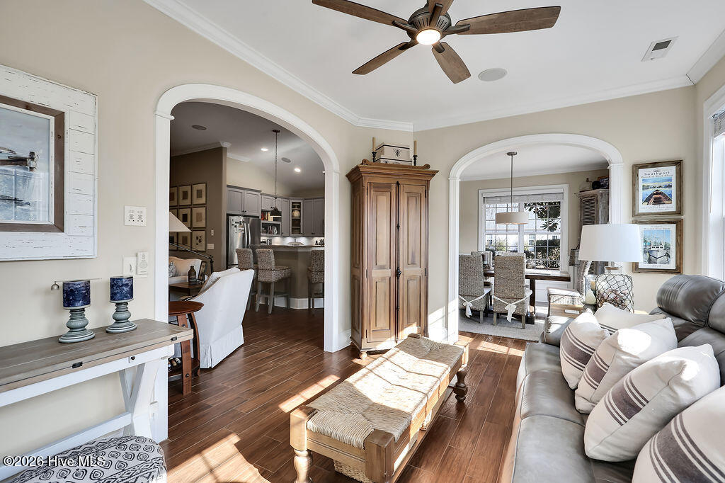 100553520 | Photo 18