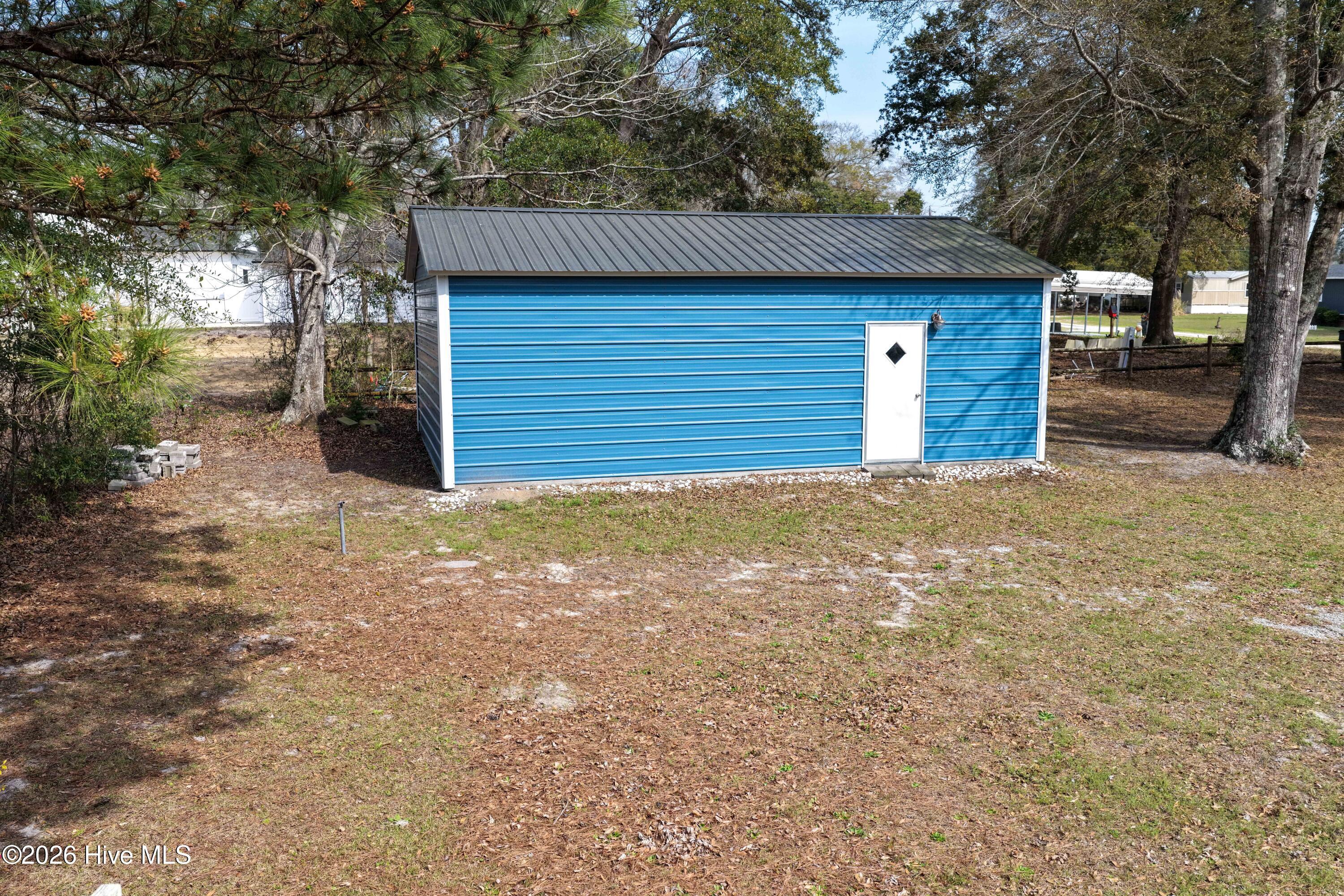 100560378 | Photo 15