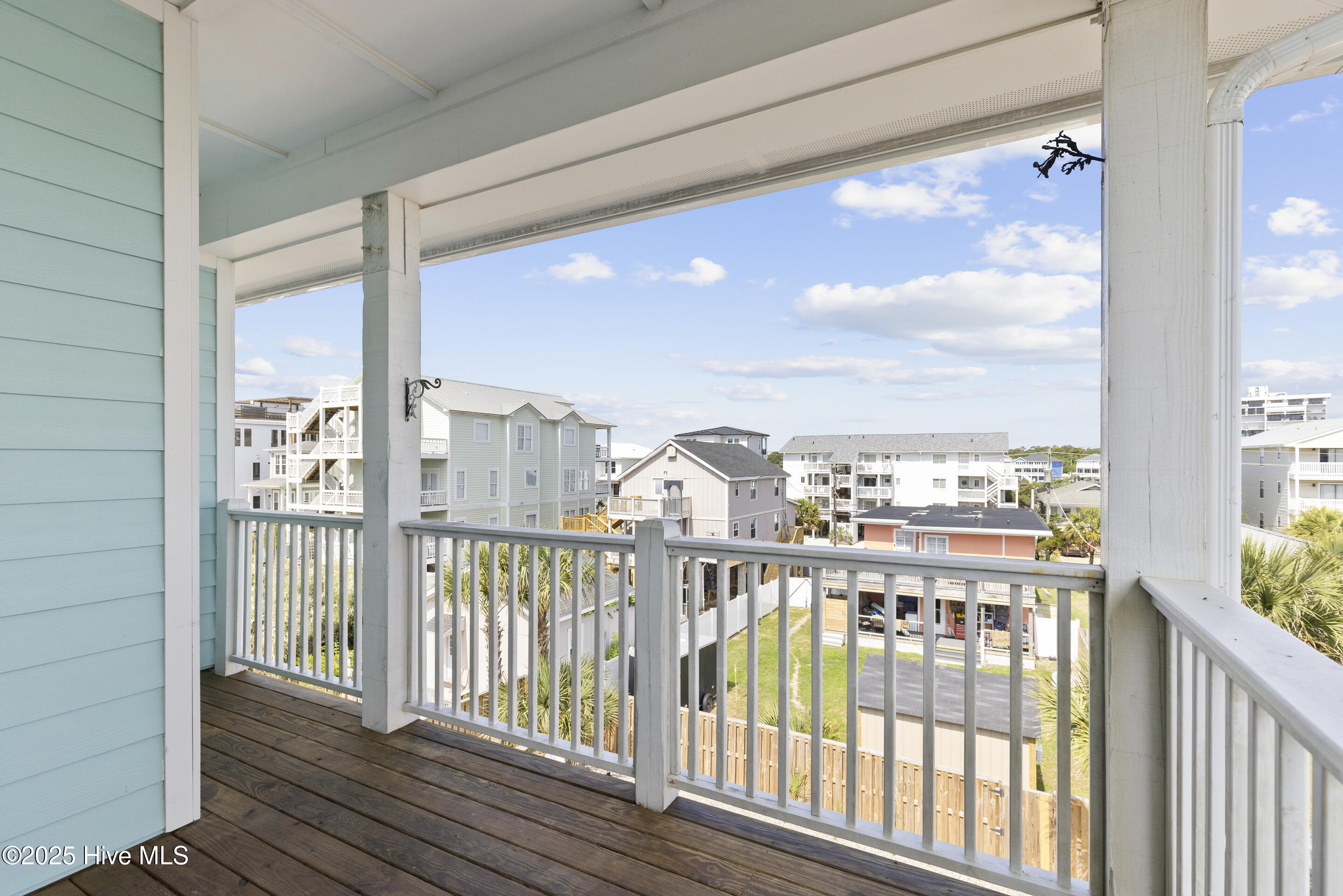 100546284 | Photo 61