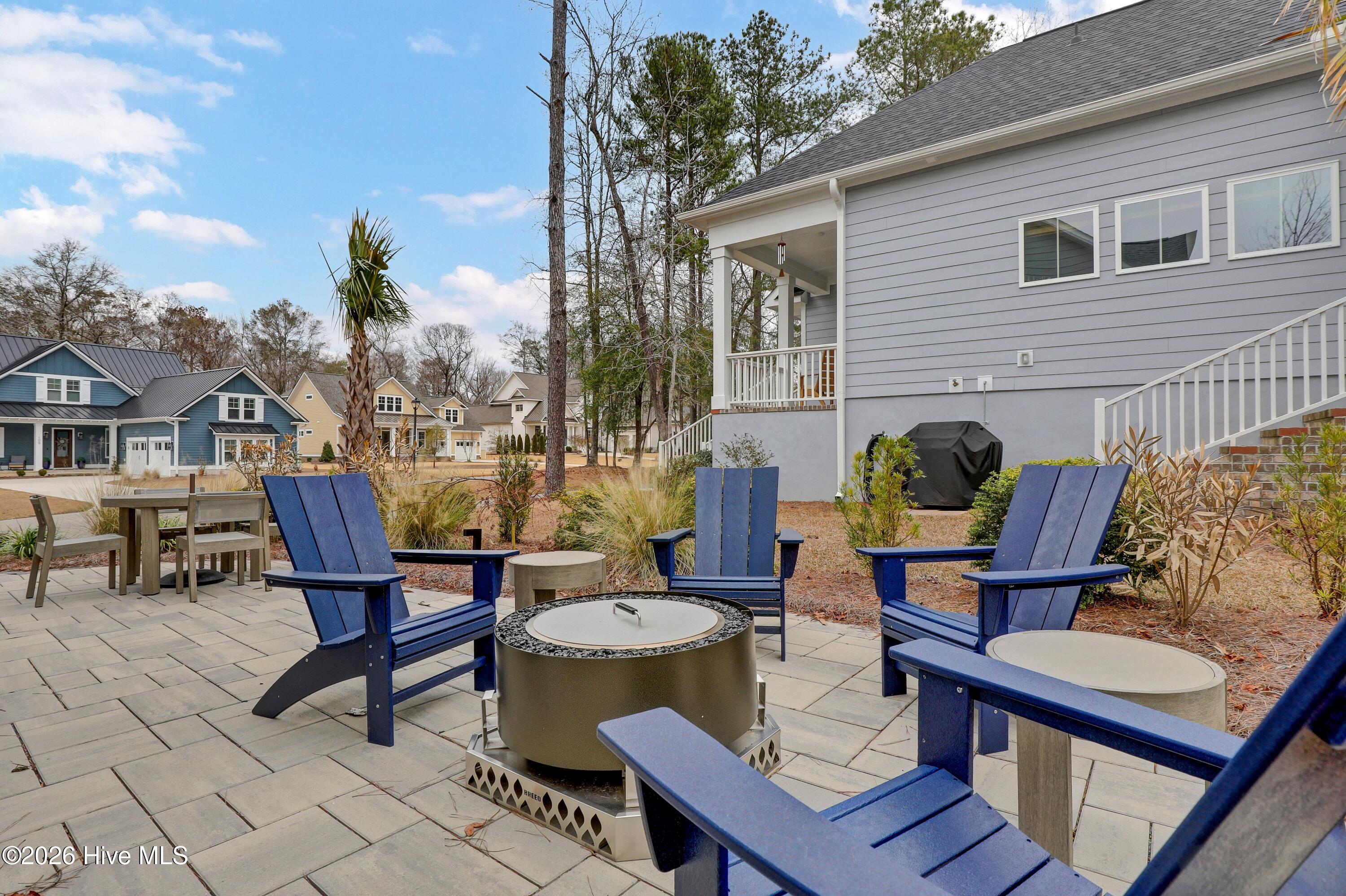 100565669 | Photo 42