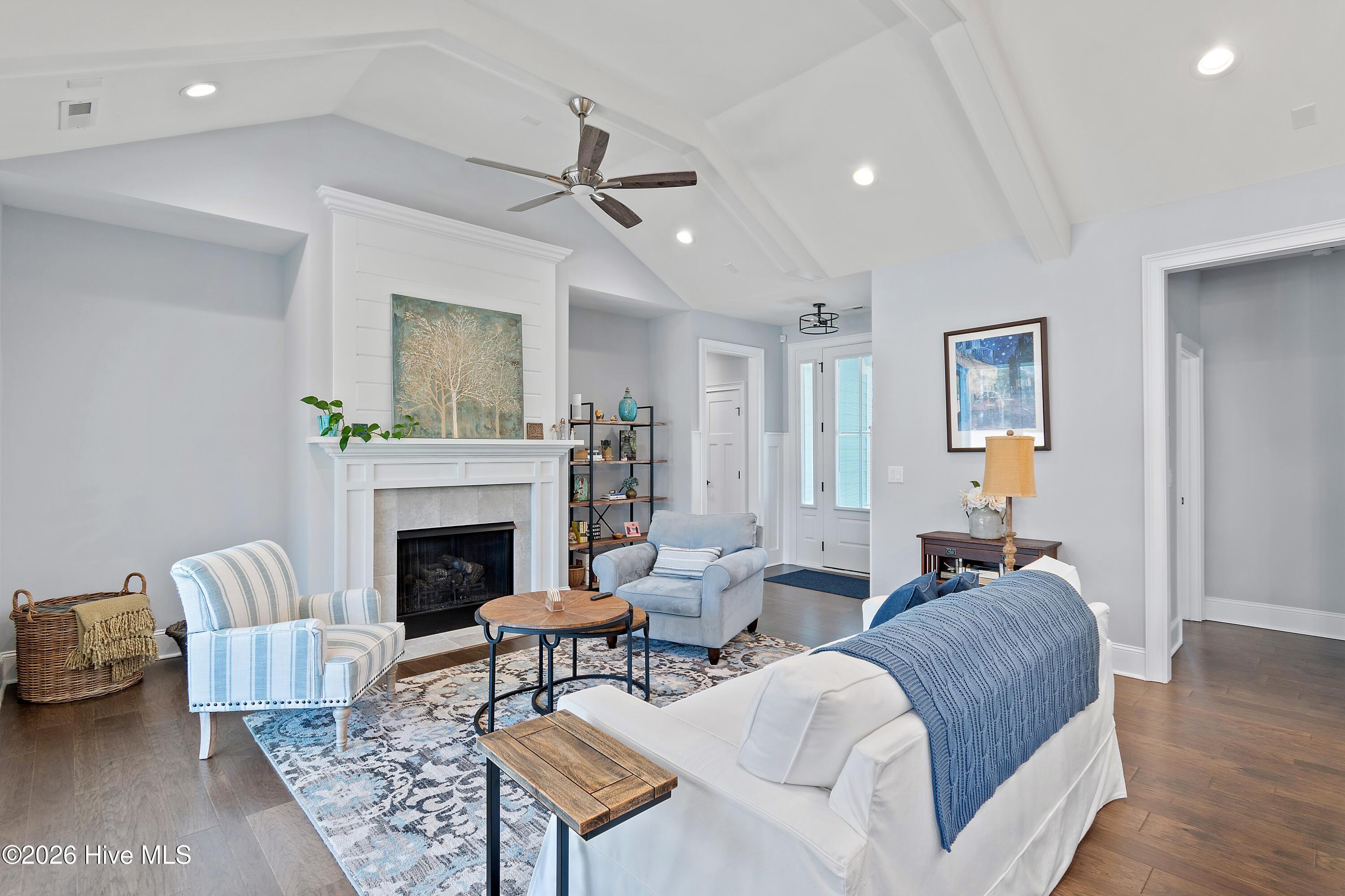 100552502 | Photo 21