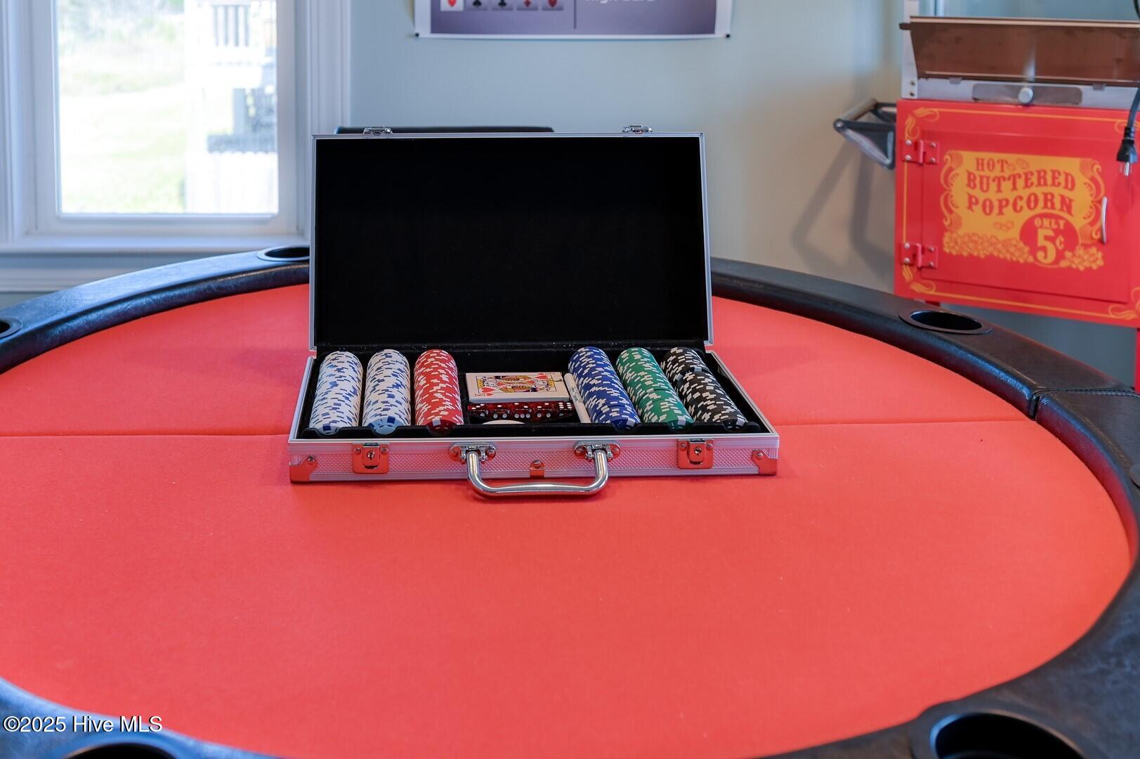 100496177 | Photo 70