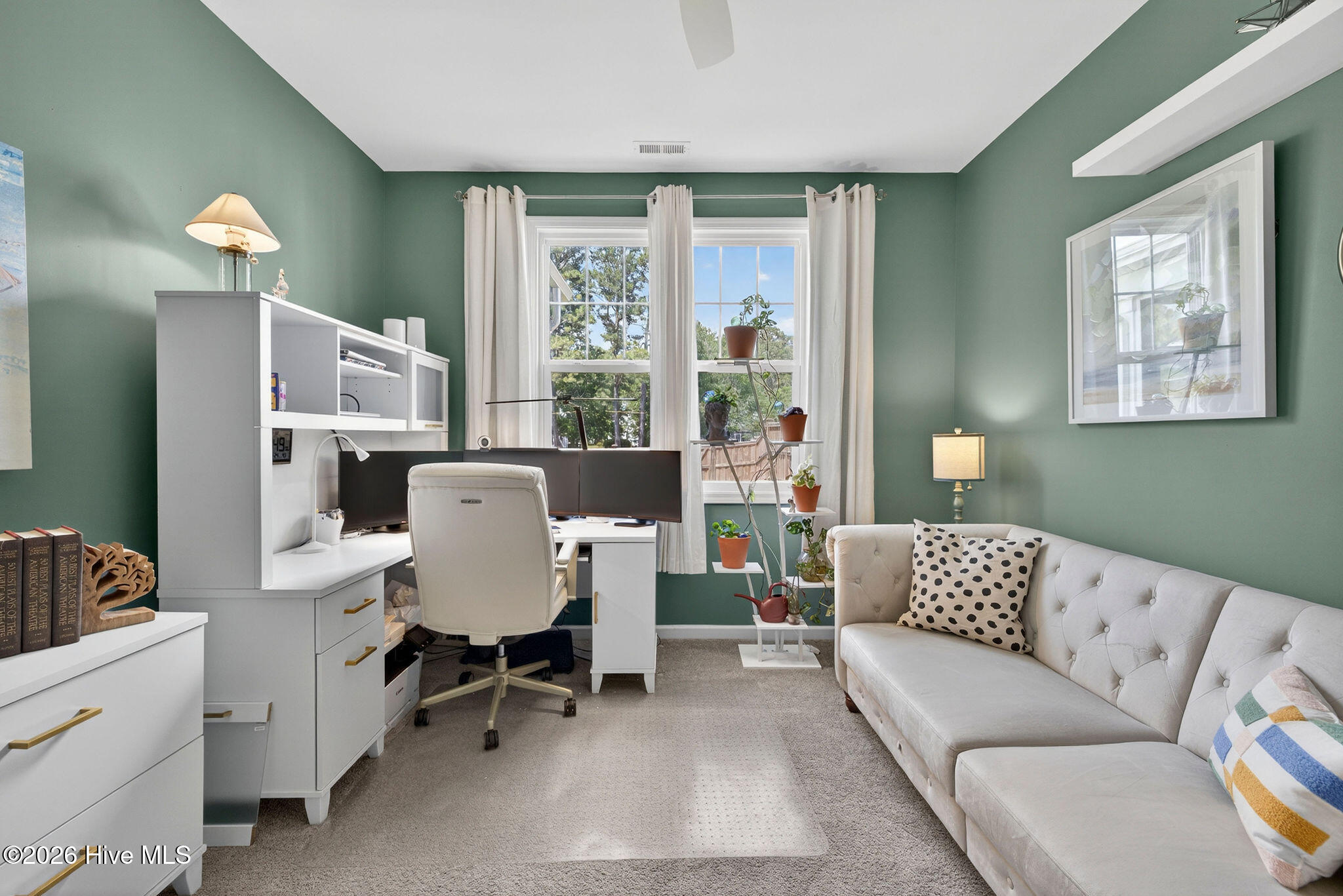 100569620 | Photo 37