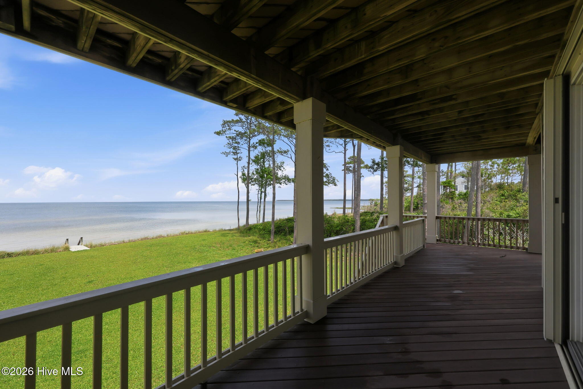 21-web-or-mls-486 Sandy Point Dr 021