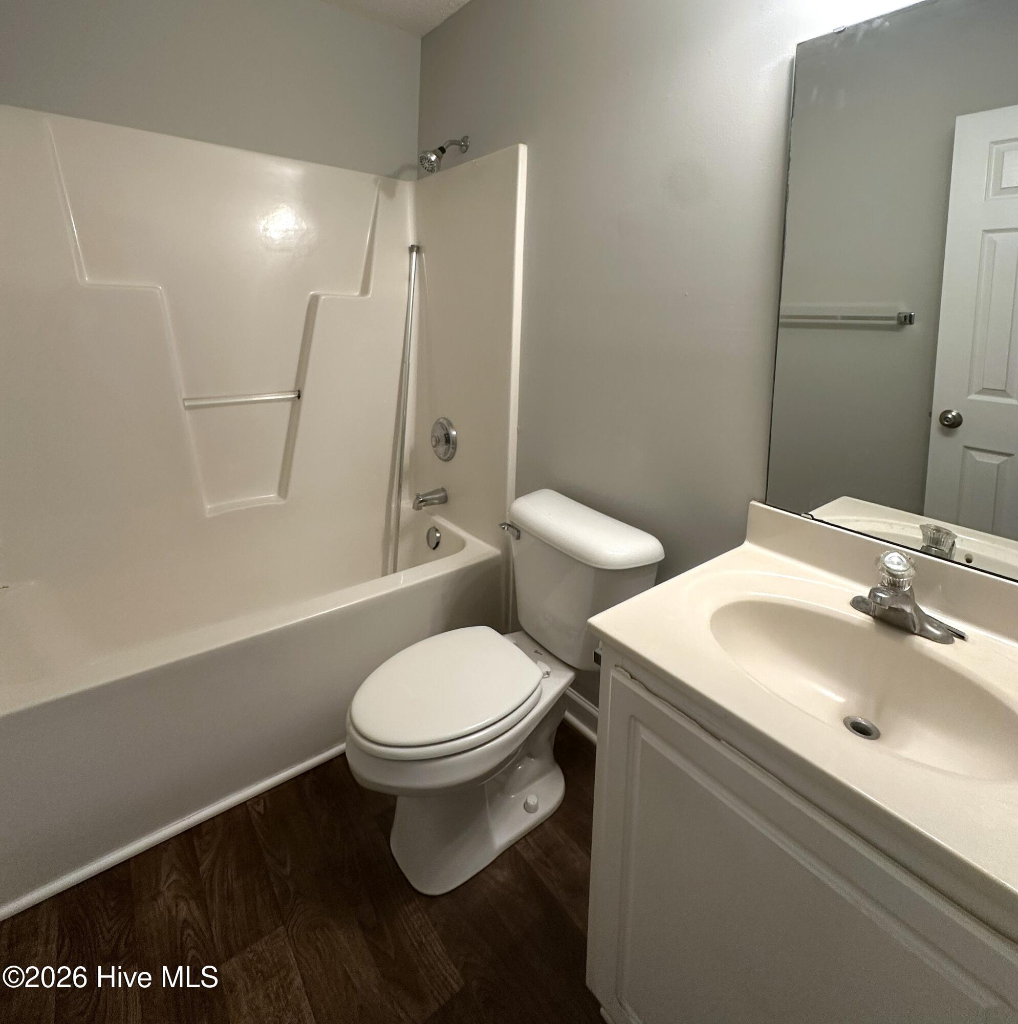 100542489 | Photo 15