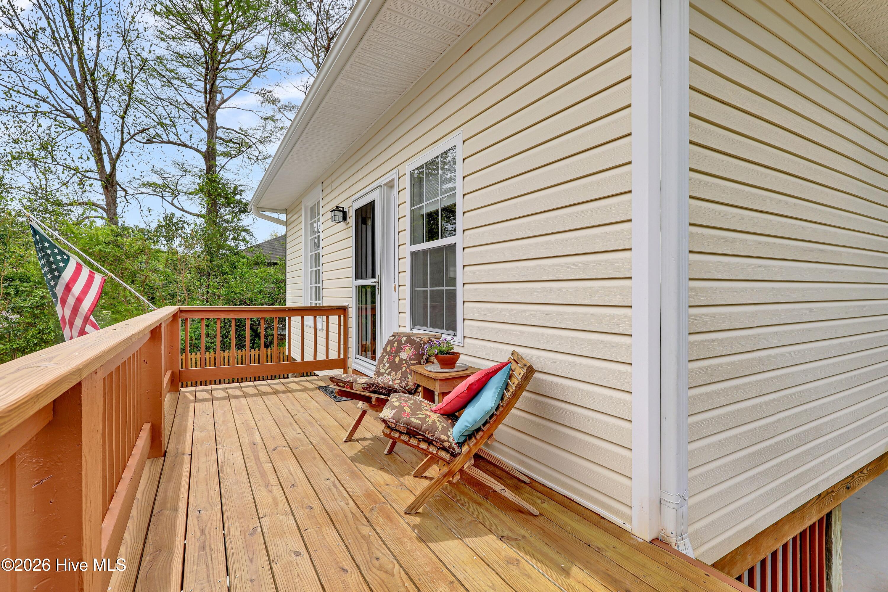 100564769 | Photo 24